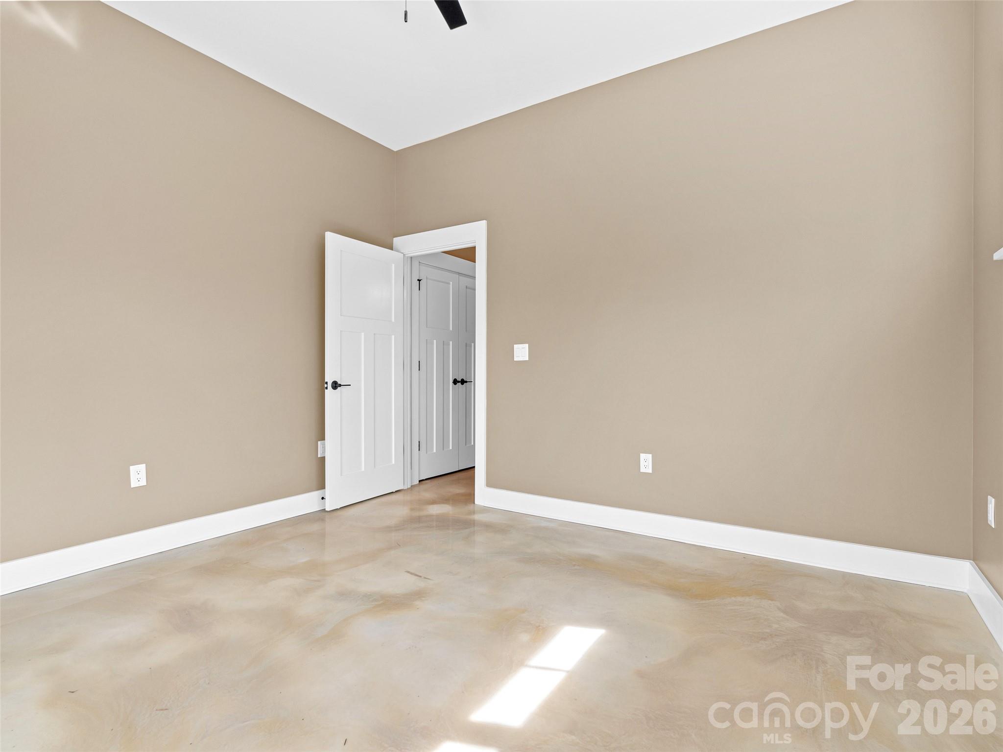 112 Alma Lane — Asheville