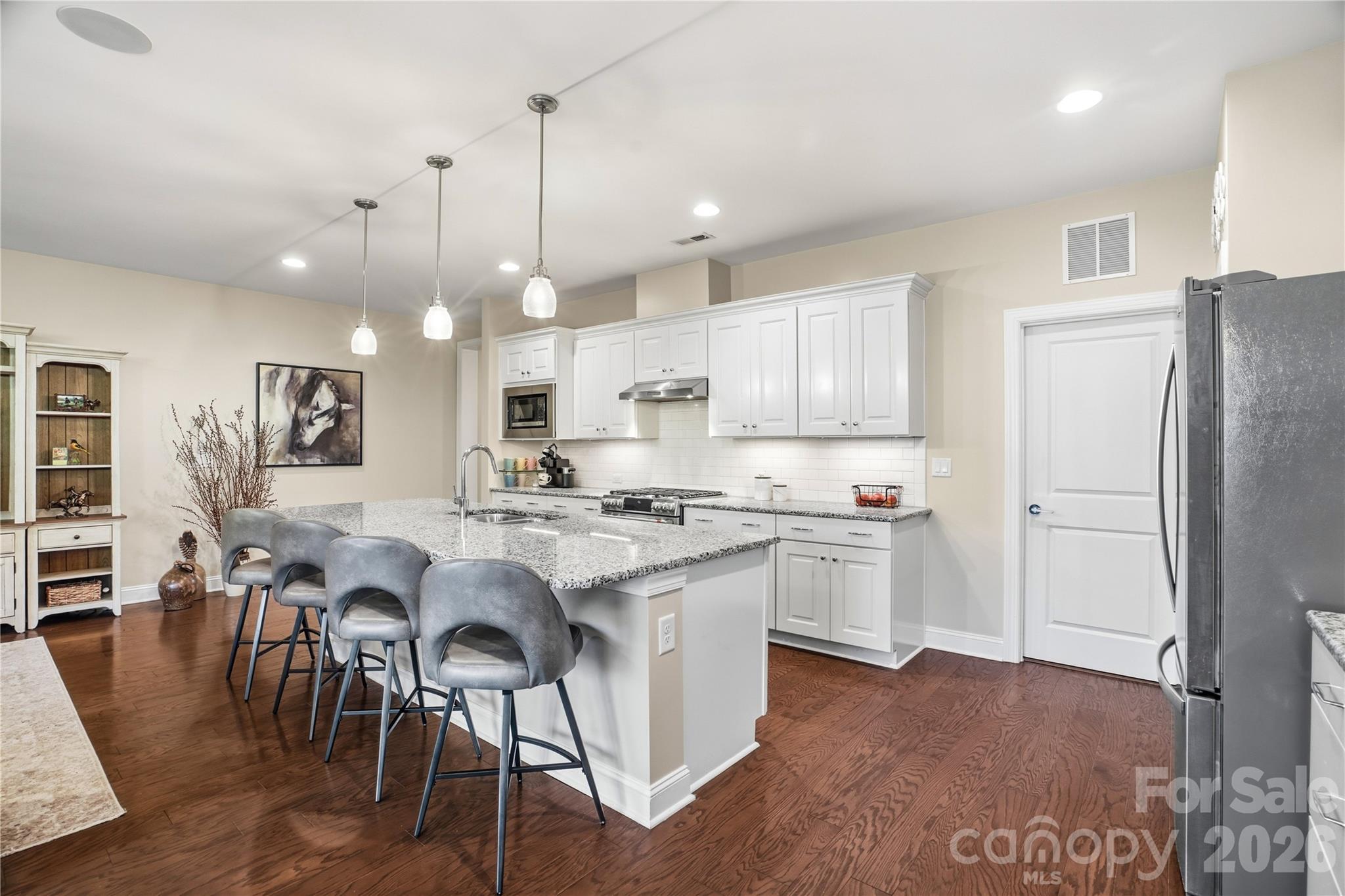4899 Looking Glass Trail — Denver