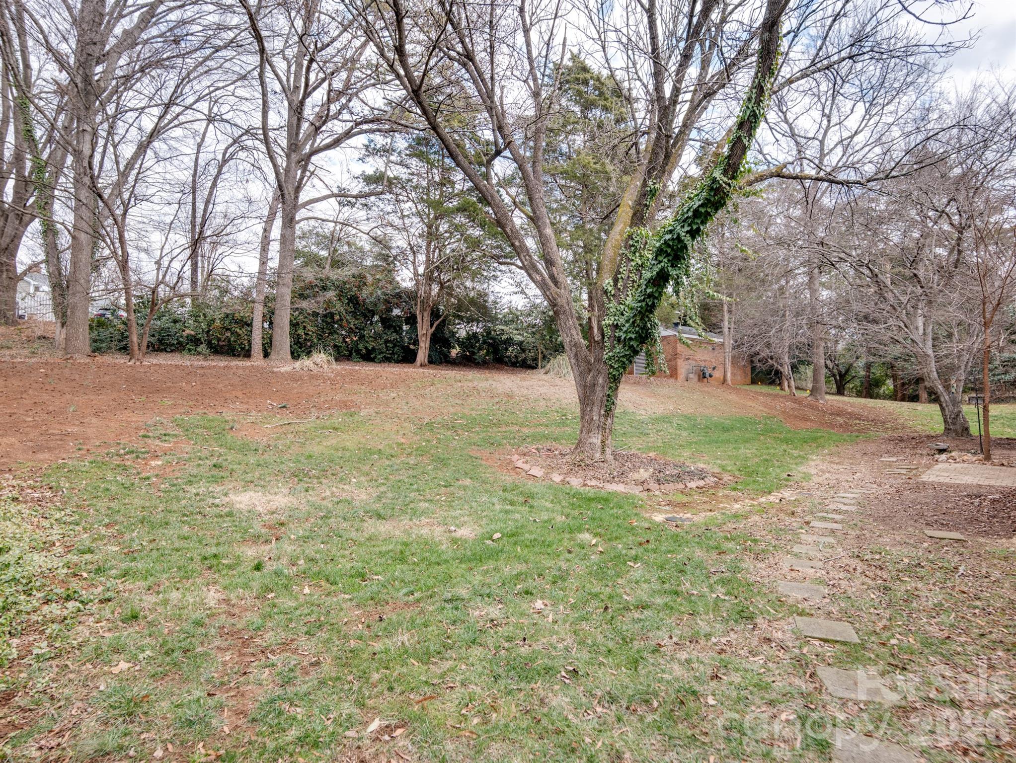 7034 Quail Hill Road — Charlotte