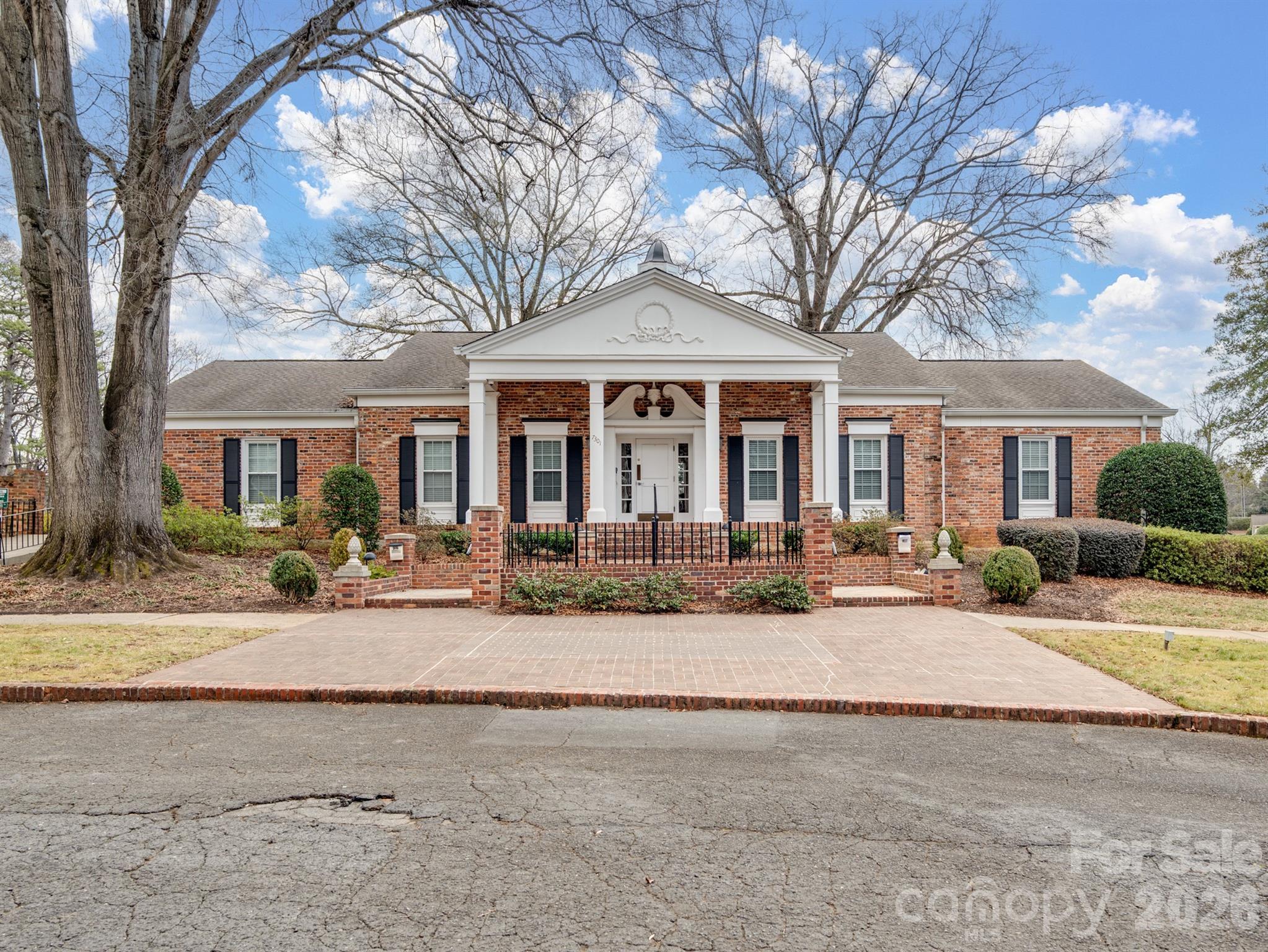 7034 Quail Hill Road — Charlotte