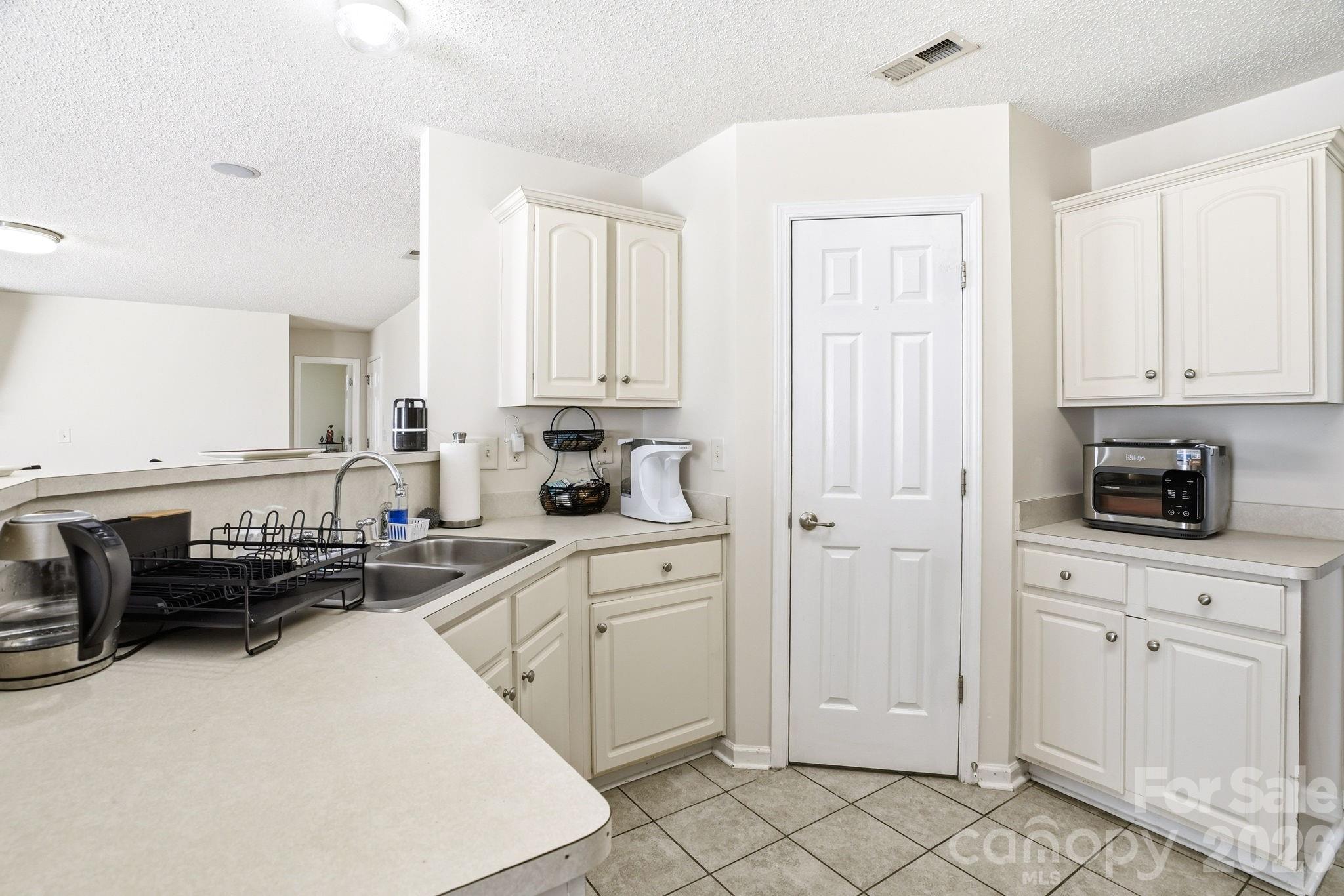 2260 Wexford Way — Statesville