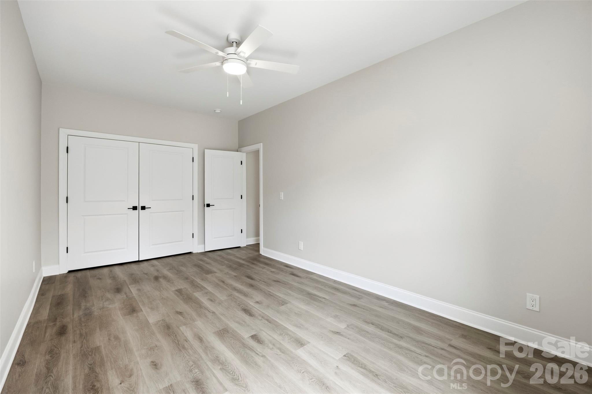 105 N Smallwood Place — Charlotte