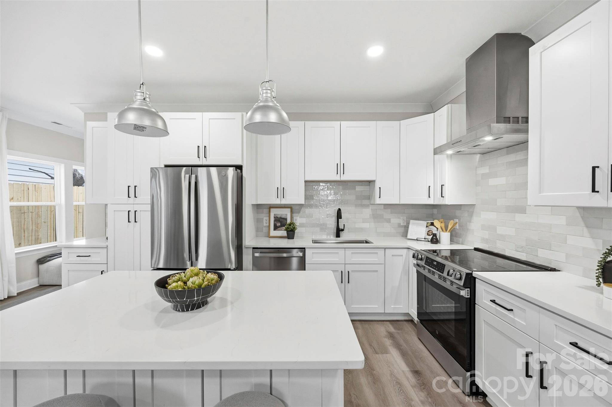 105 N Smallwood Place — Charlotte