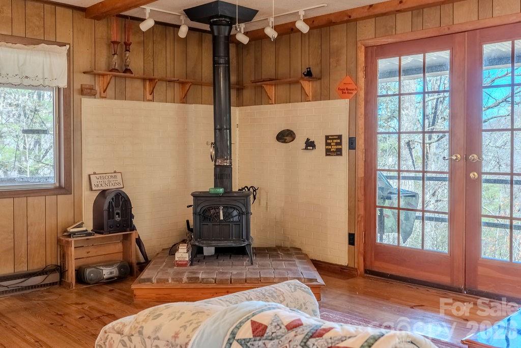 465 Enchanted Forest Drive — Sylva