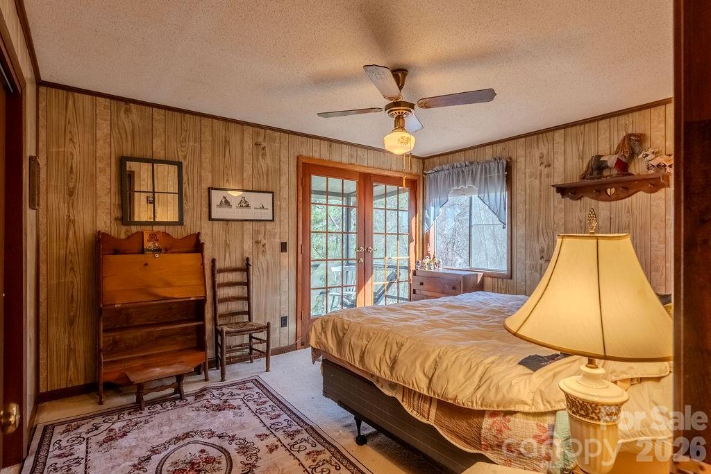 465 Enchanted Forest Drive — Sylva