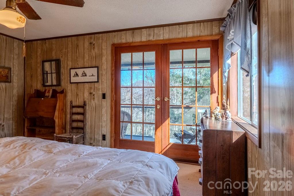 465 Enchanted Forest Drive — Sylva