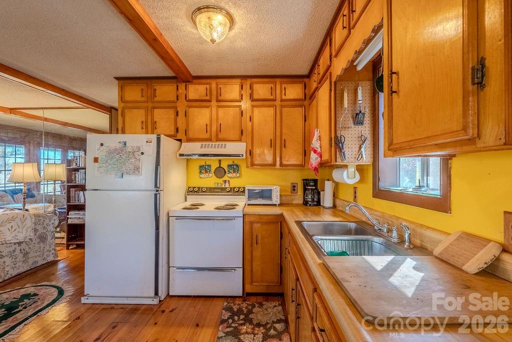 465 Enchanted Forest Drive — Sylva