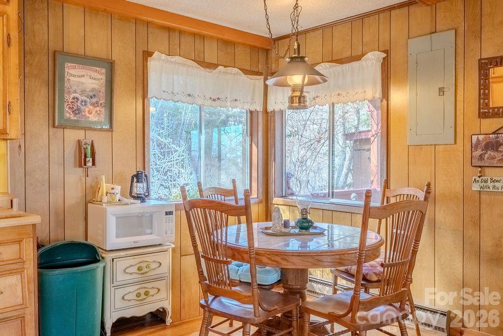 465 Enchanted Forest Drive — Sylva