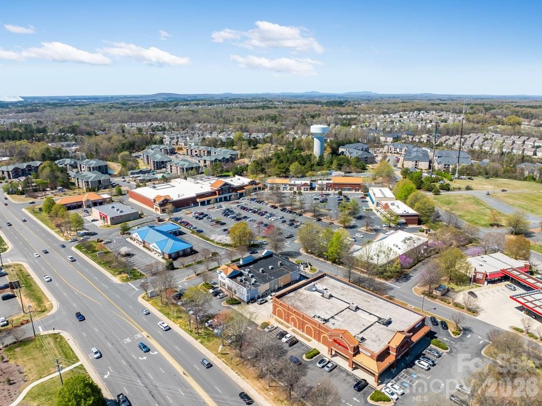 5029 Duval Circle — Tega Cay