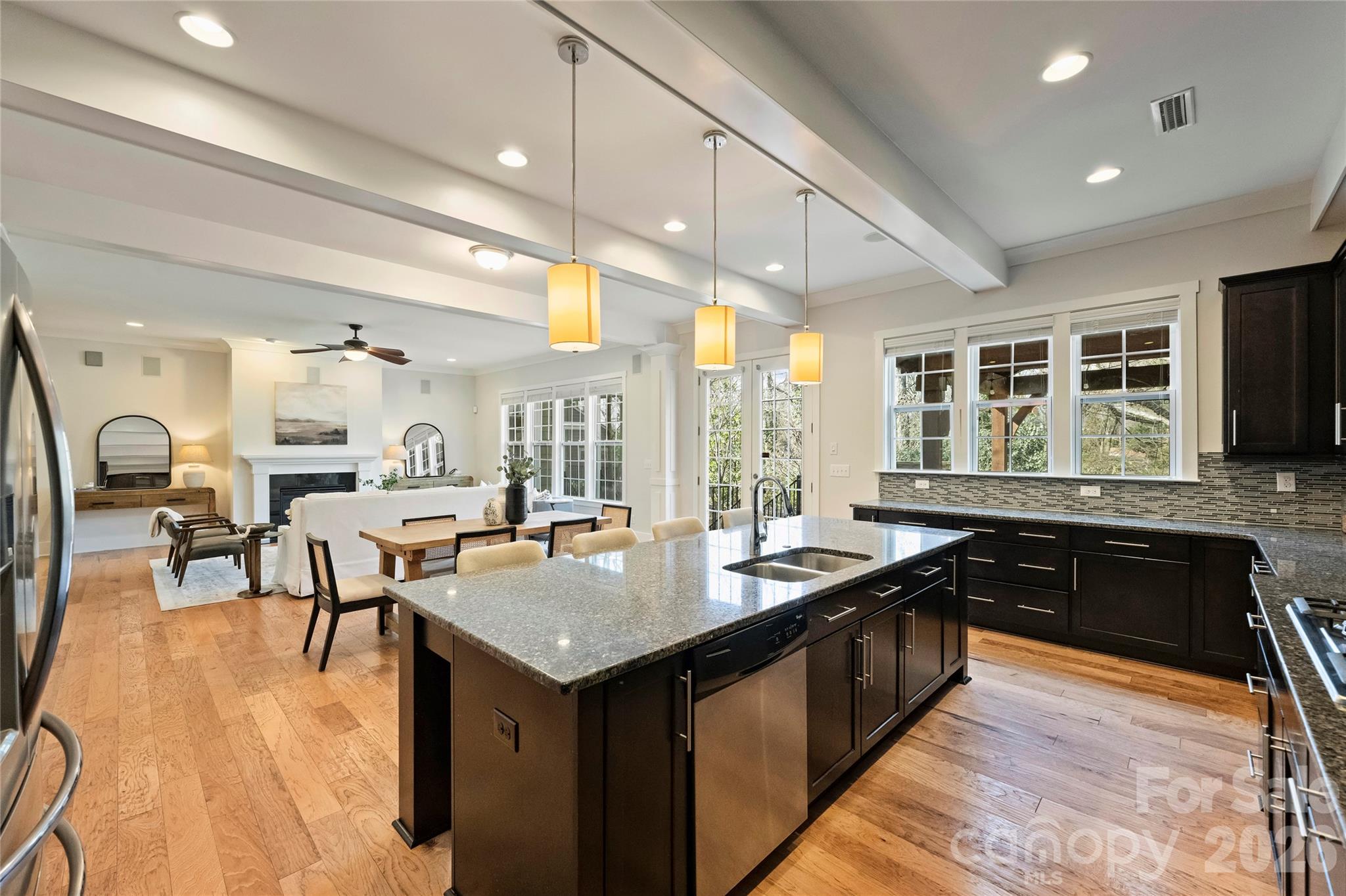 3522 Carmel Road — Charlotte