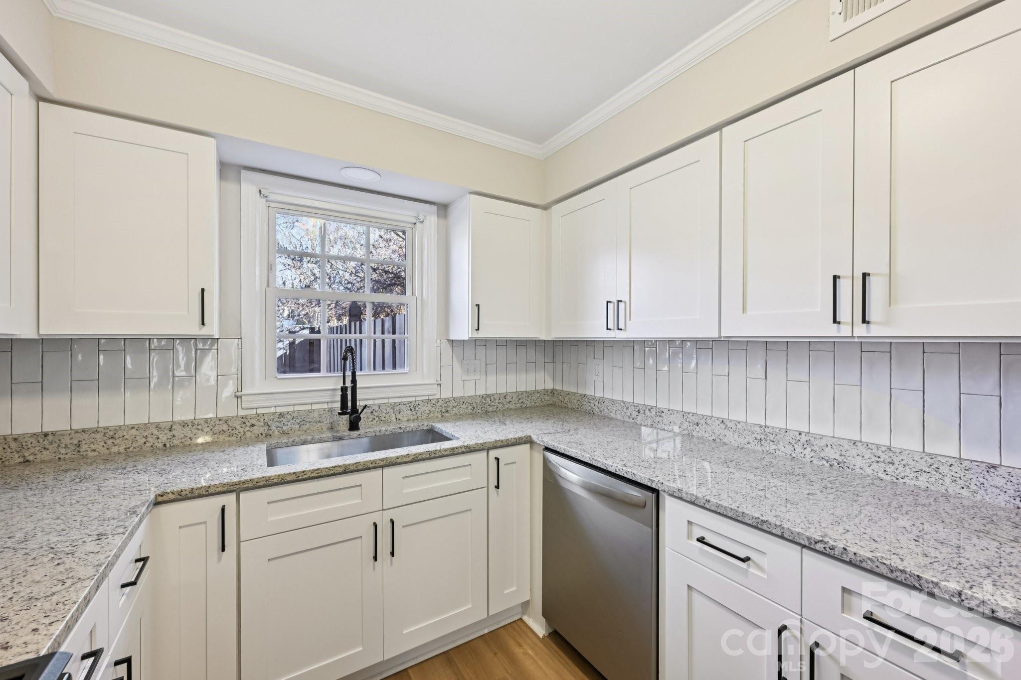 2231 Rexford Road #B — Charlotte