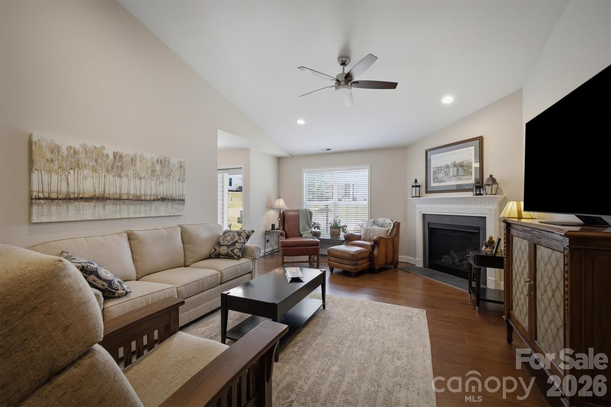 122 Lady Slipper Lane SW — Valdese
