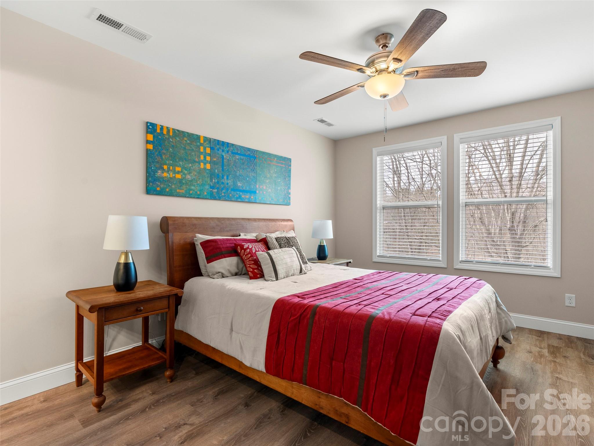 92 Lakeside Drive — Asheville