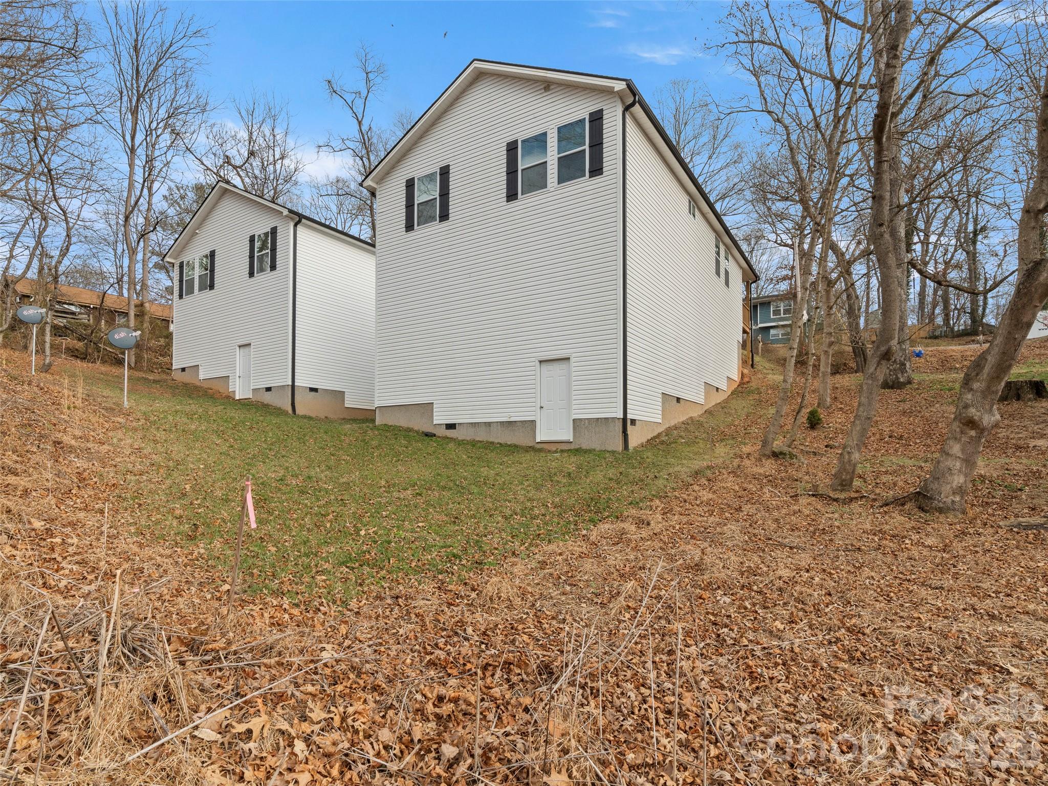92 Lakeside Drive — Asheville