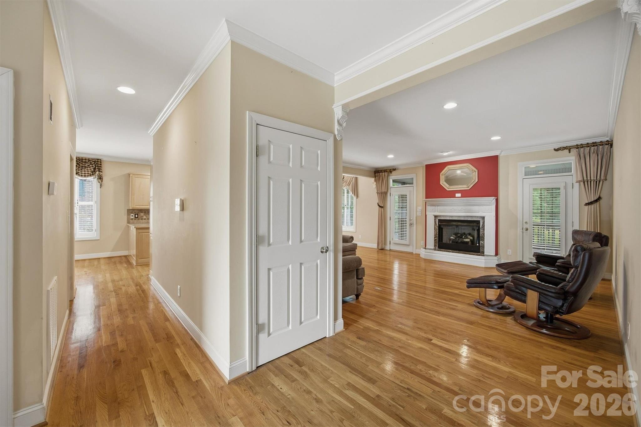 100 Crosscreek Drive — Morganton