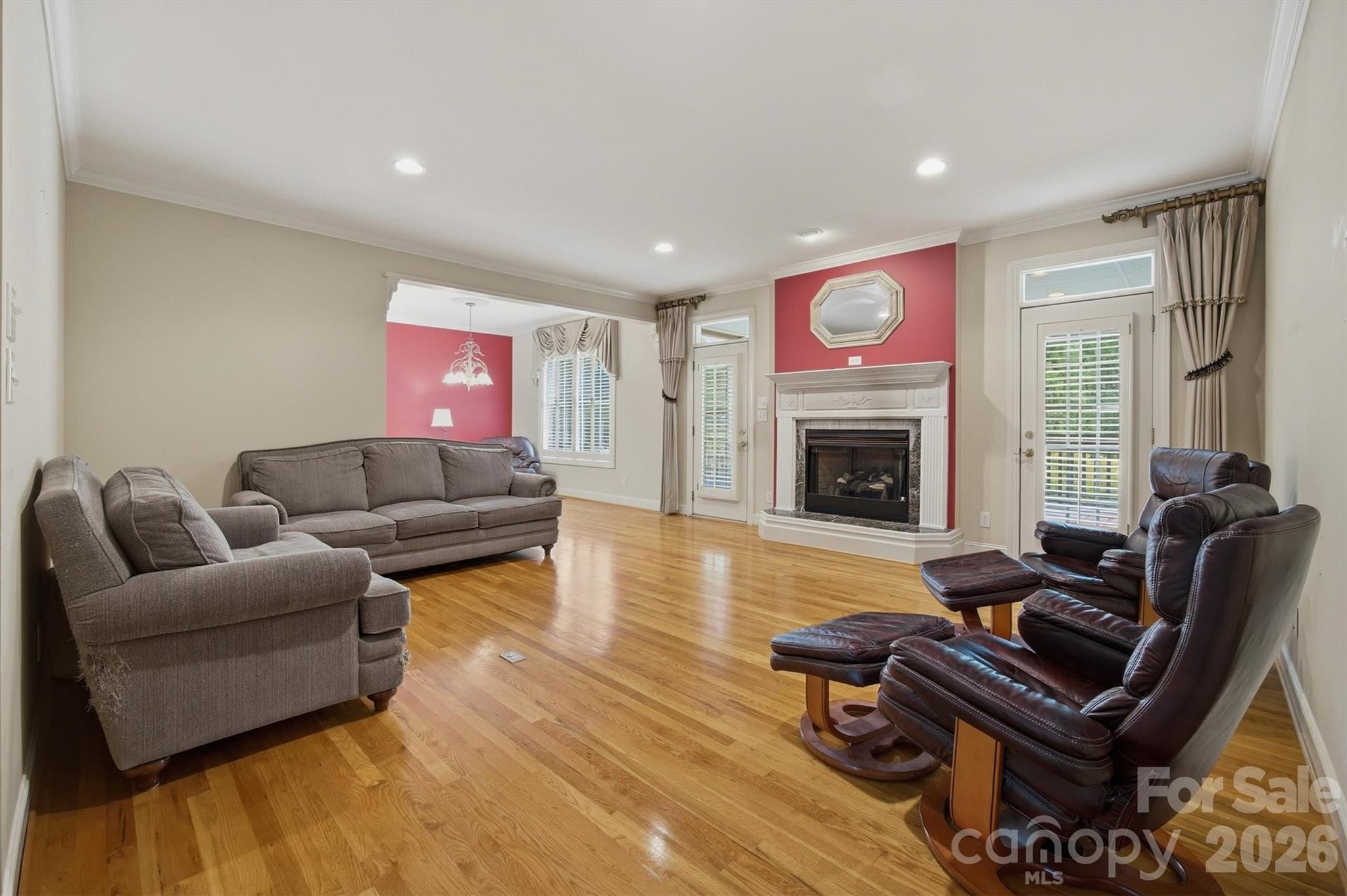 100 Crosscreek Drive — Morganton