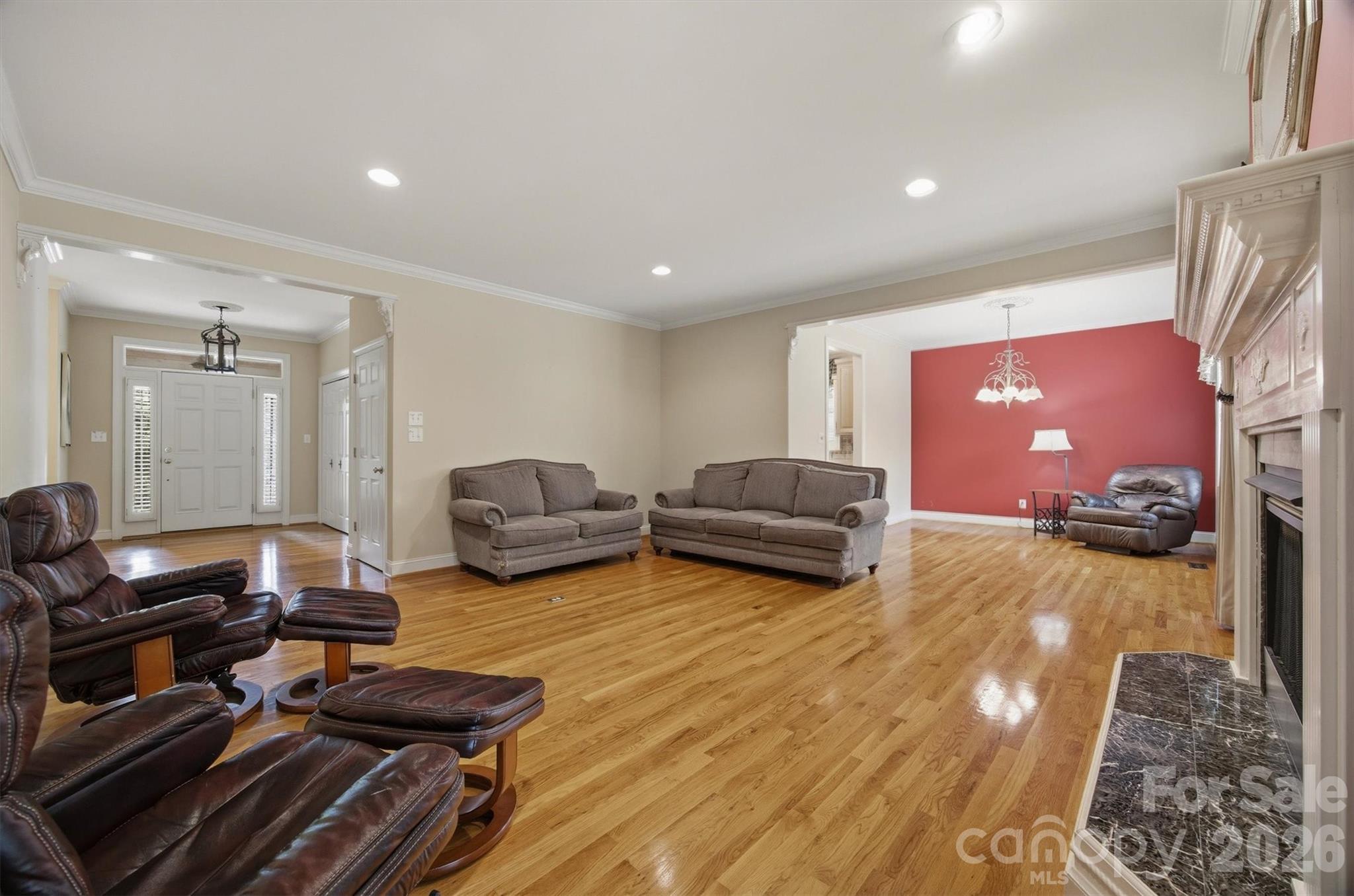 100 Crosscreek Drive — Morganton