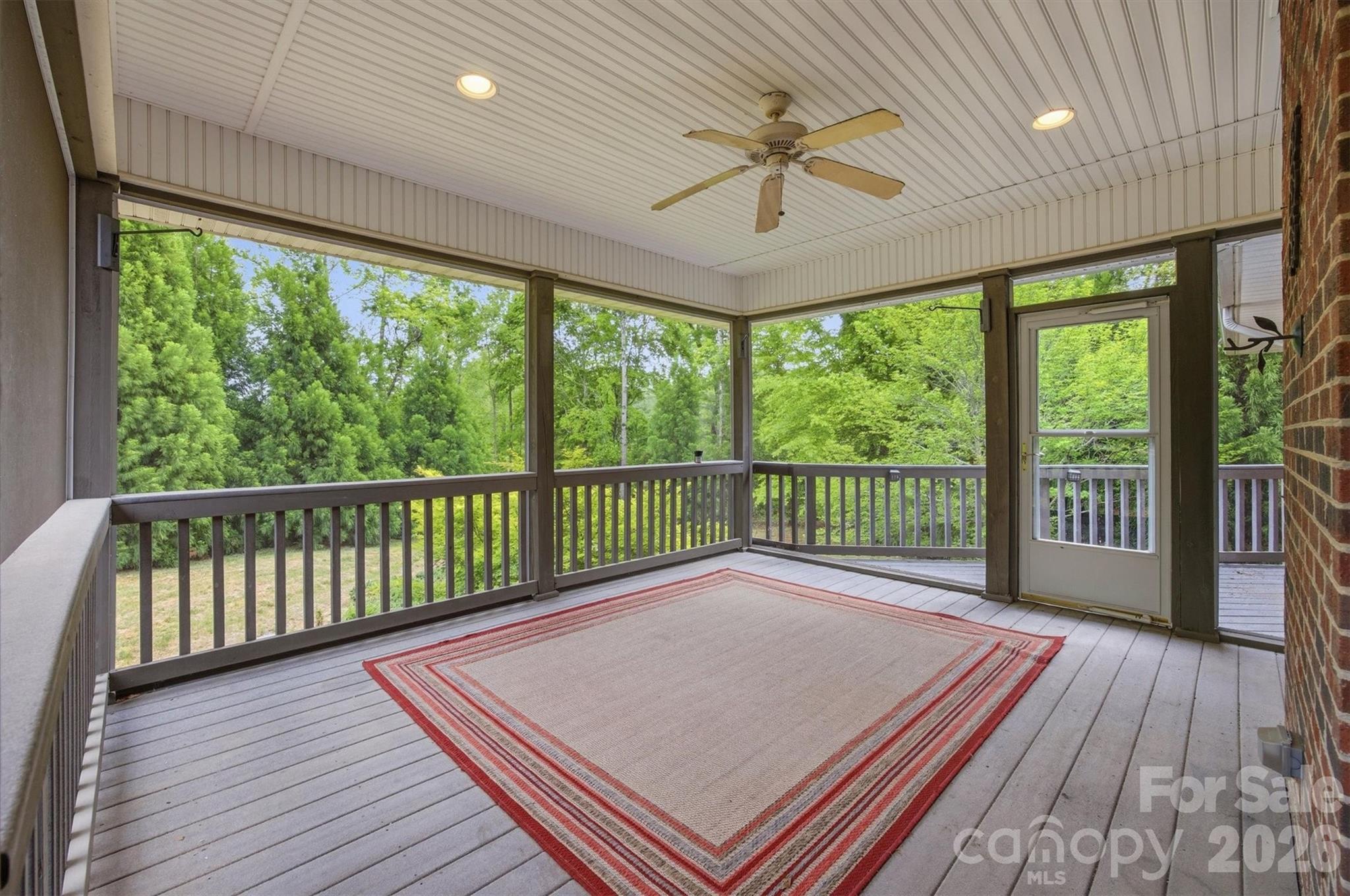 100 Crosscreek Drive — Morganton