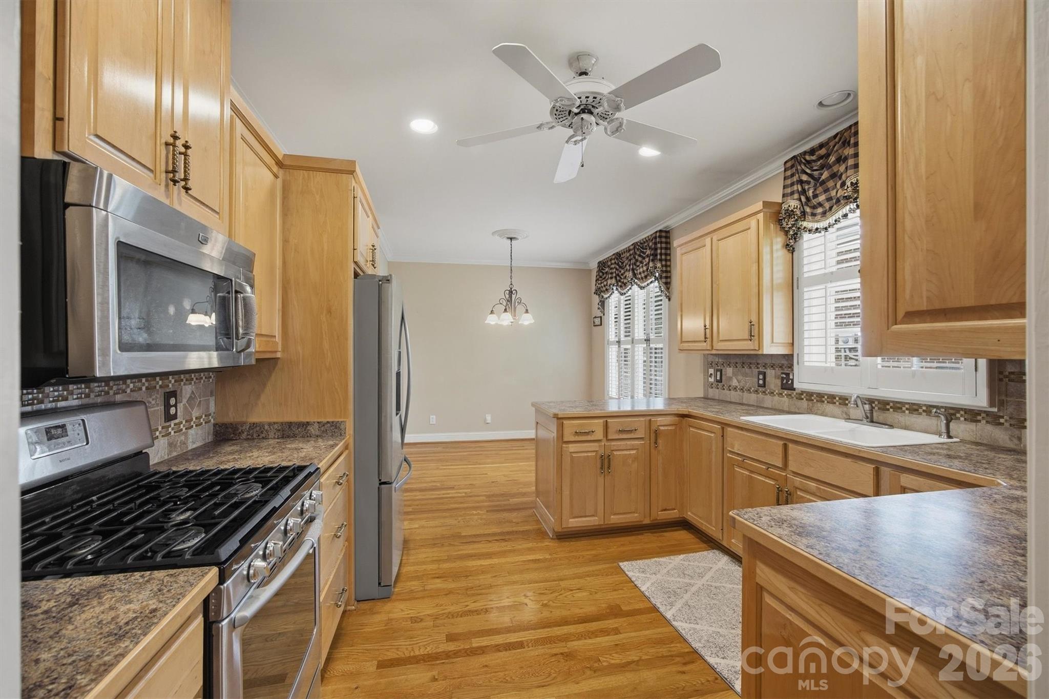 100 Crosscreek Drive — Morganton