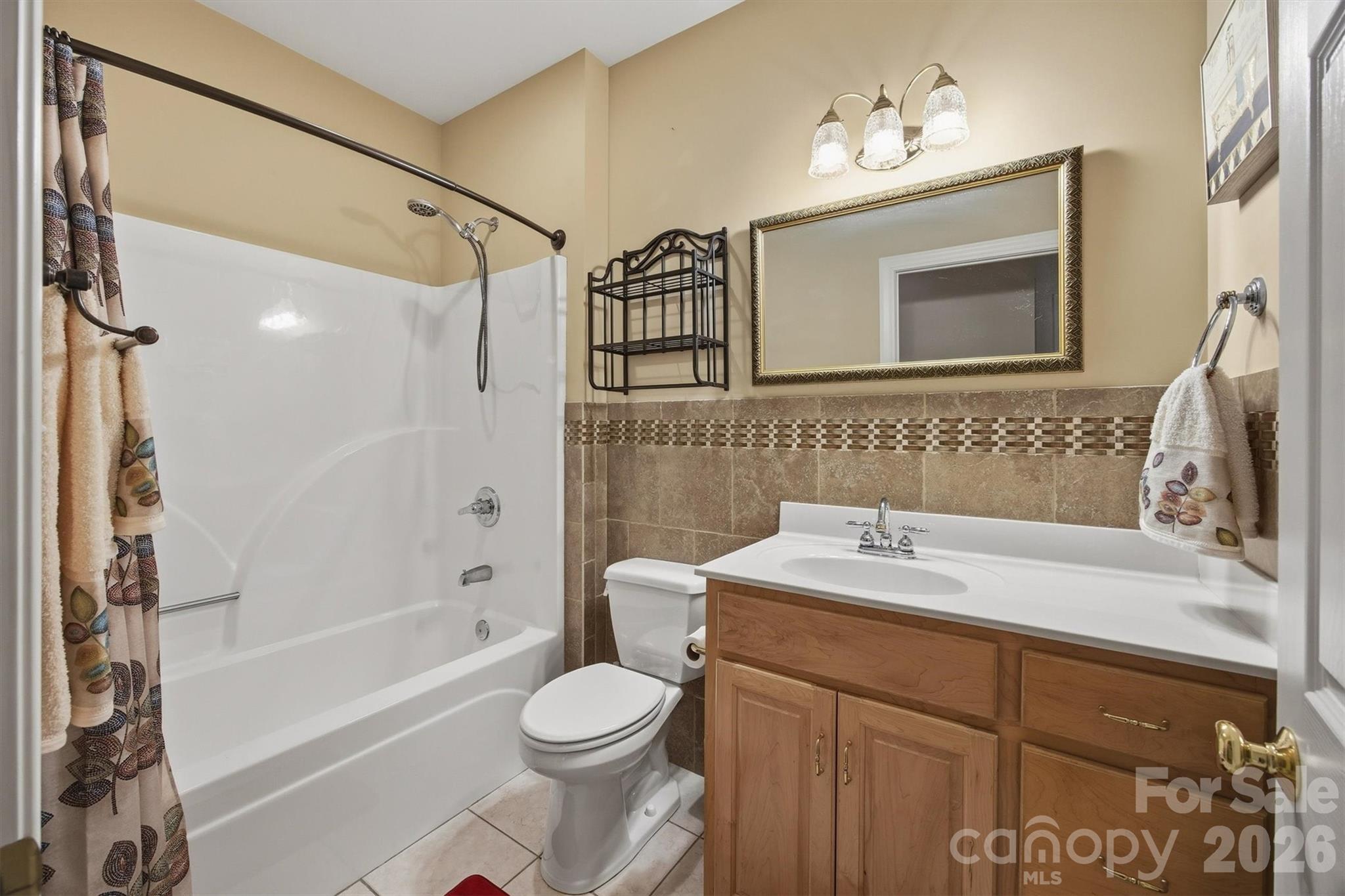 100 Crosscreek Drive — Morganton