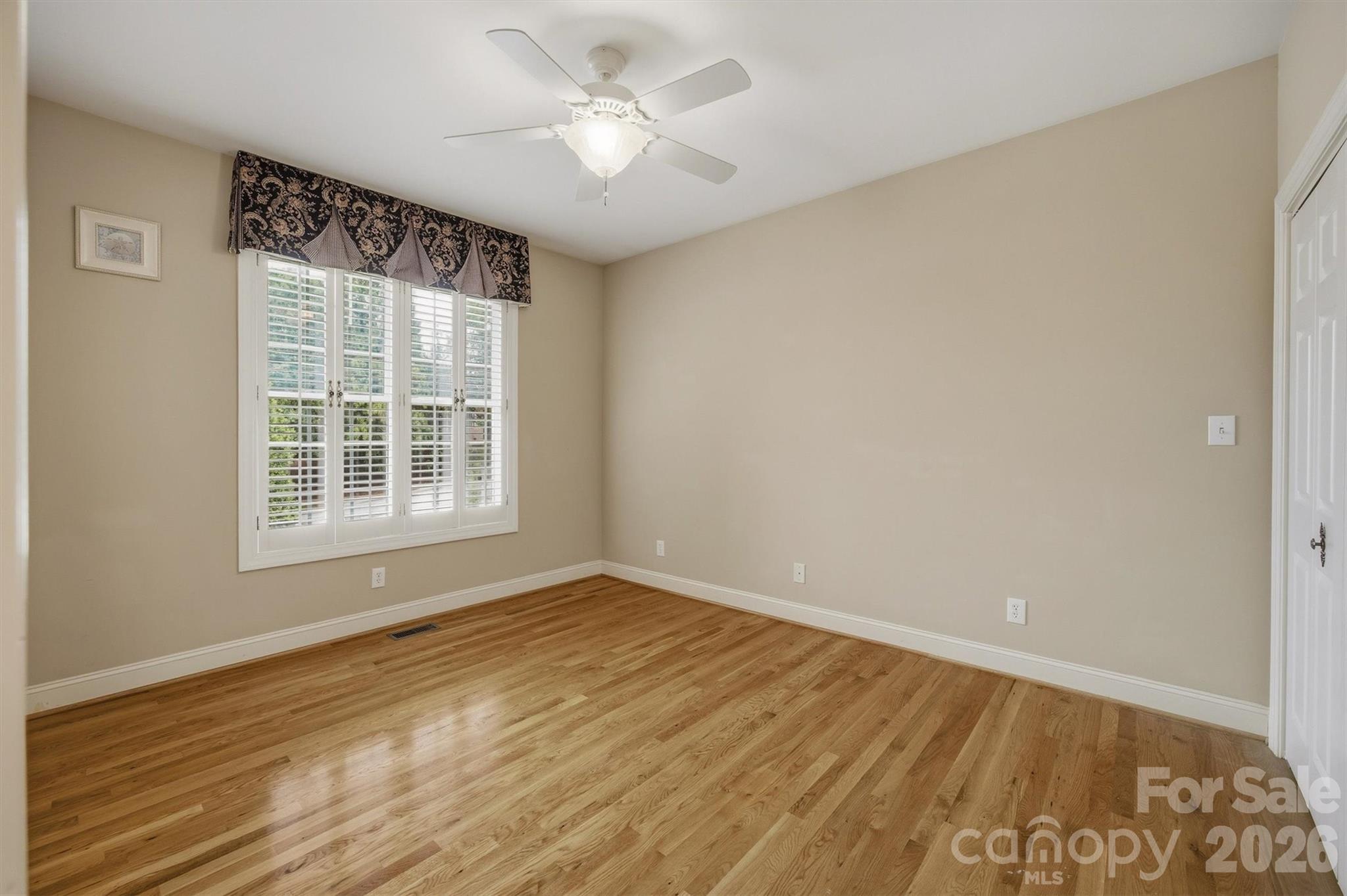 100 Crosscreek Drive — Morganton