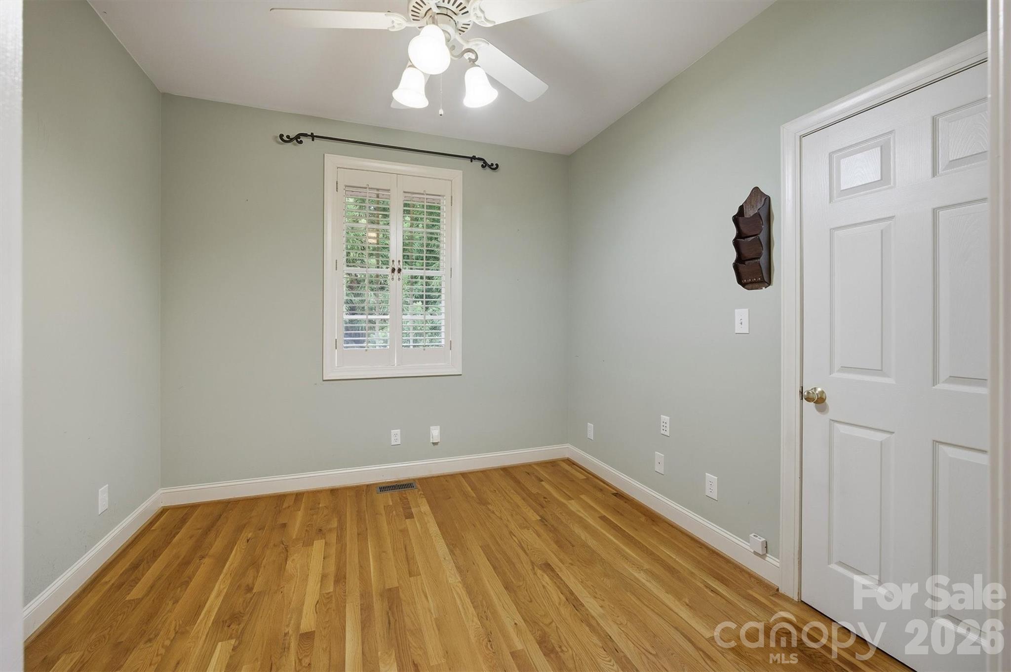 100 Crosscreek Drive — Morganton