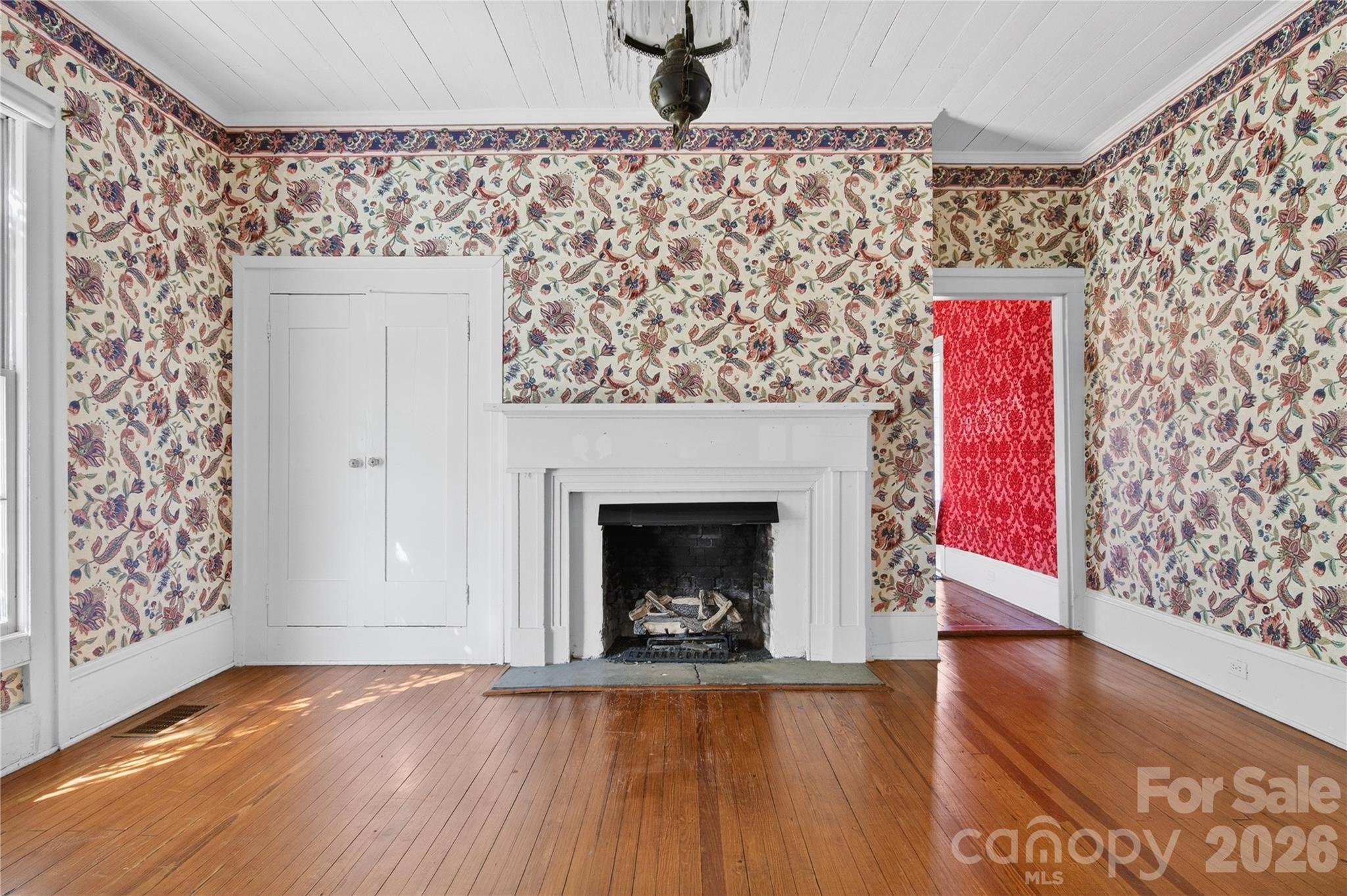 11124 Eastfield Road — Huntersville