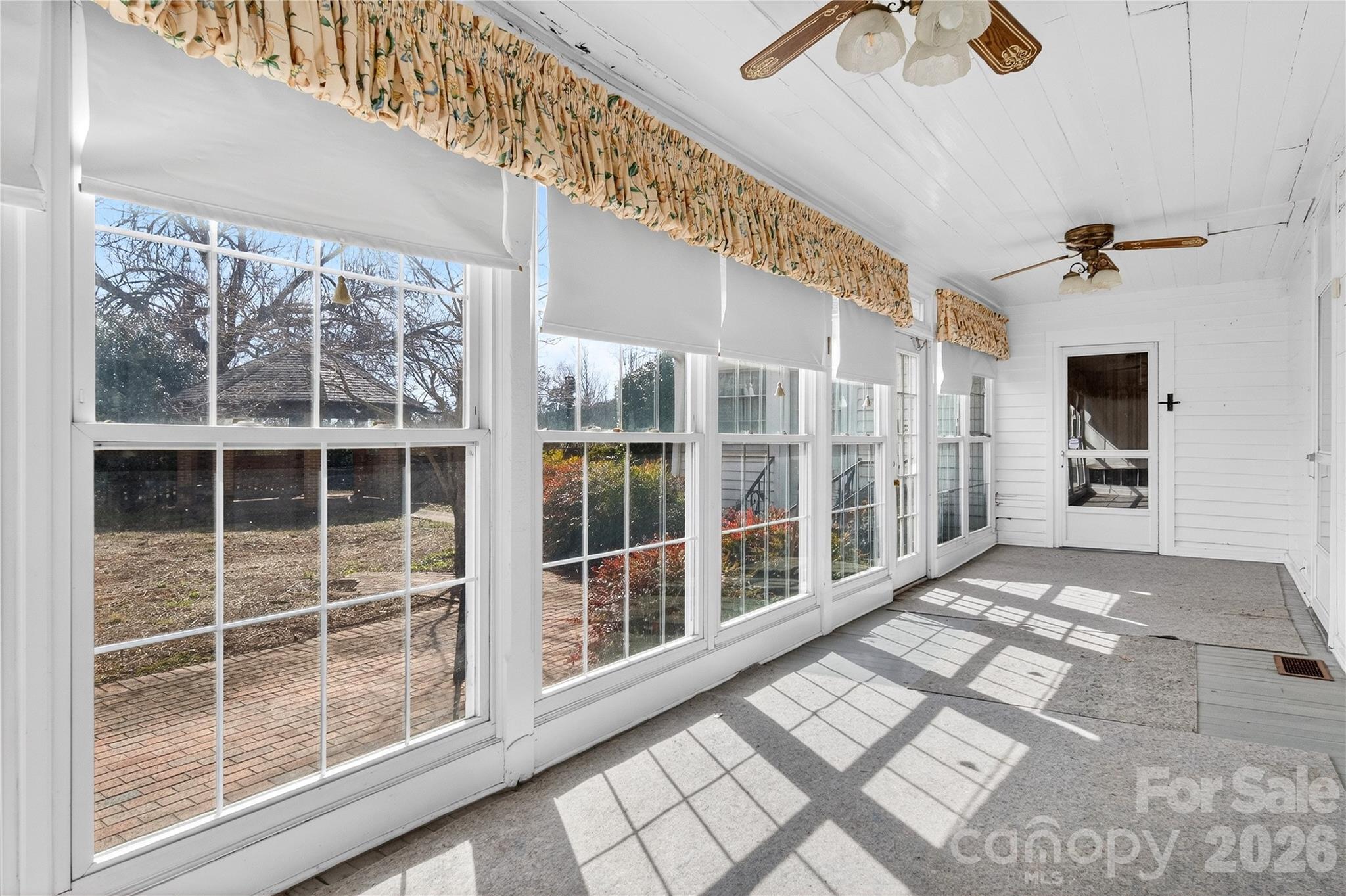 11124 Eastfield Road — Huntersville