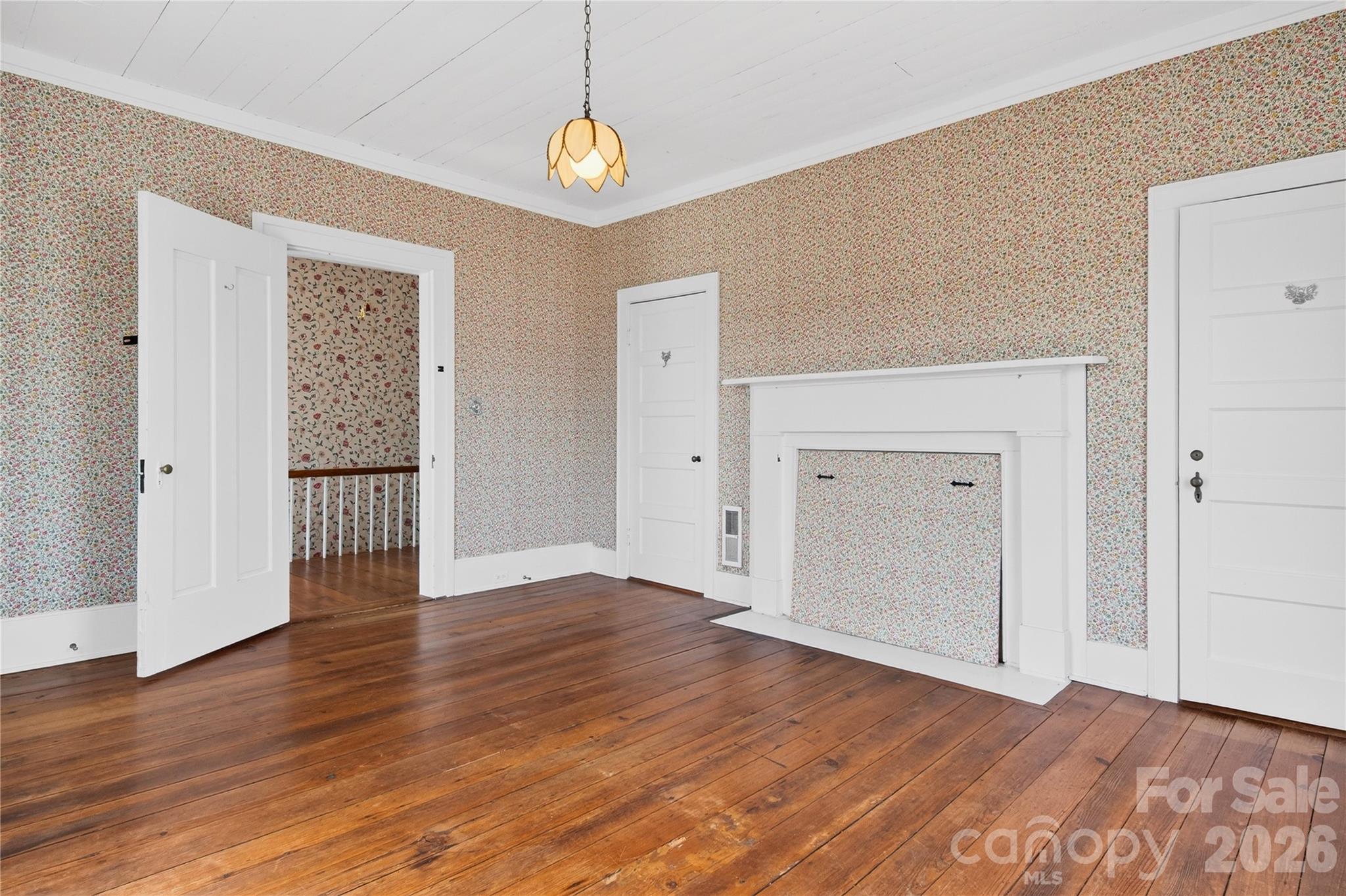 11124 Eastfield Road — Huntersville