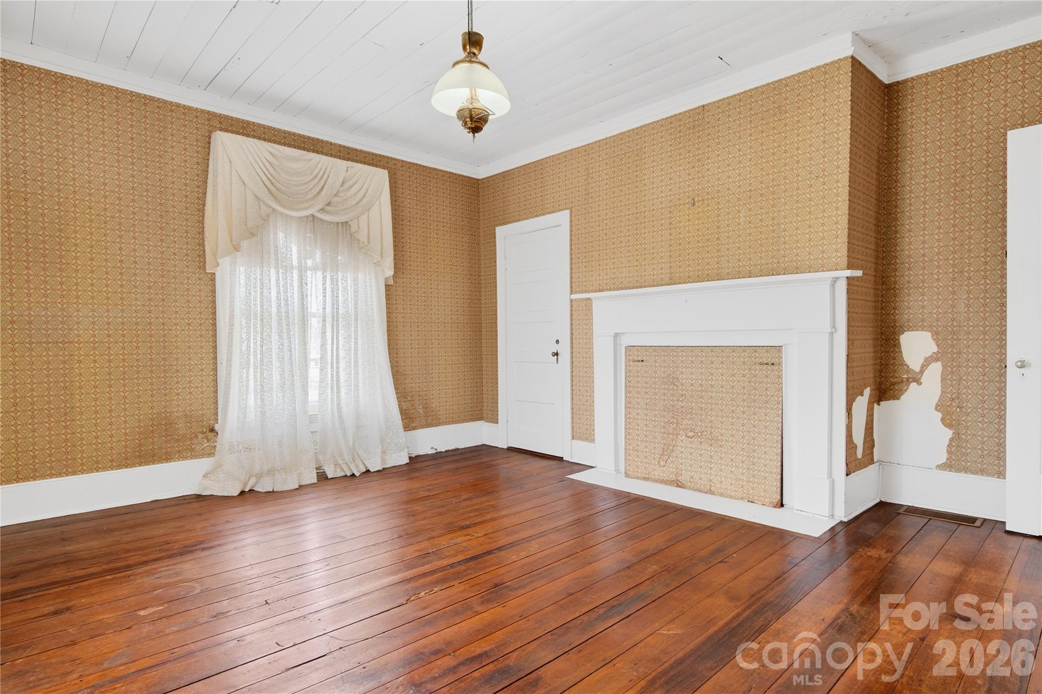 11124 Eastfield Road — Huntersville