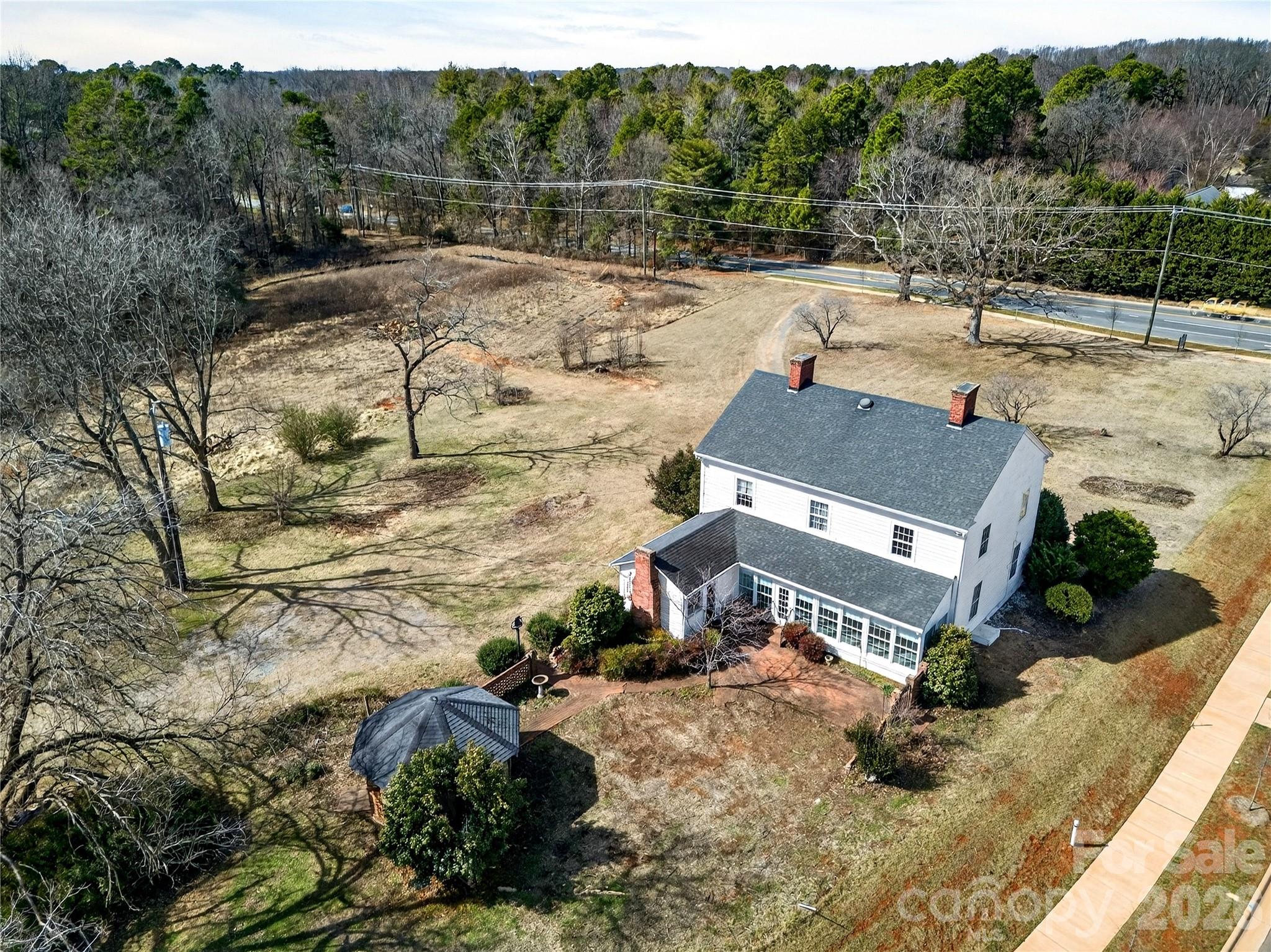 11124 Eastfield Road — Huntersville