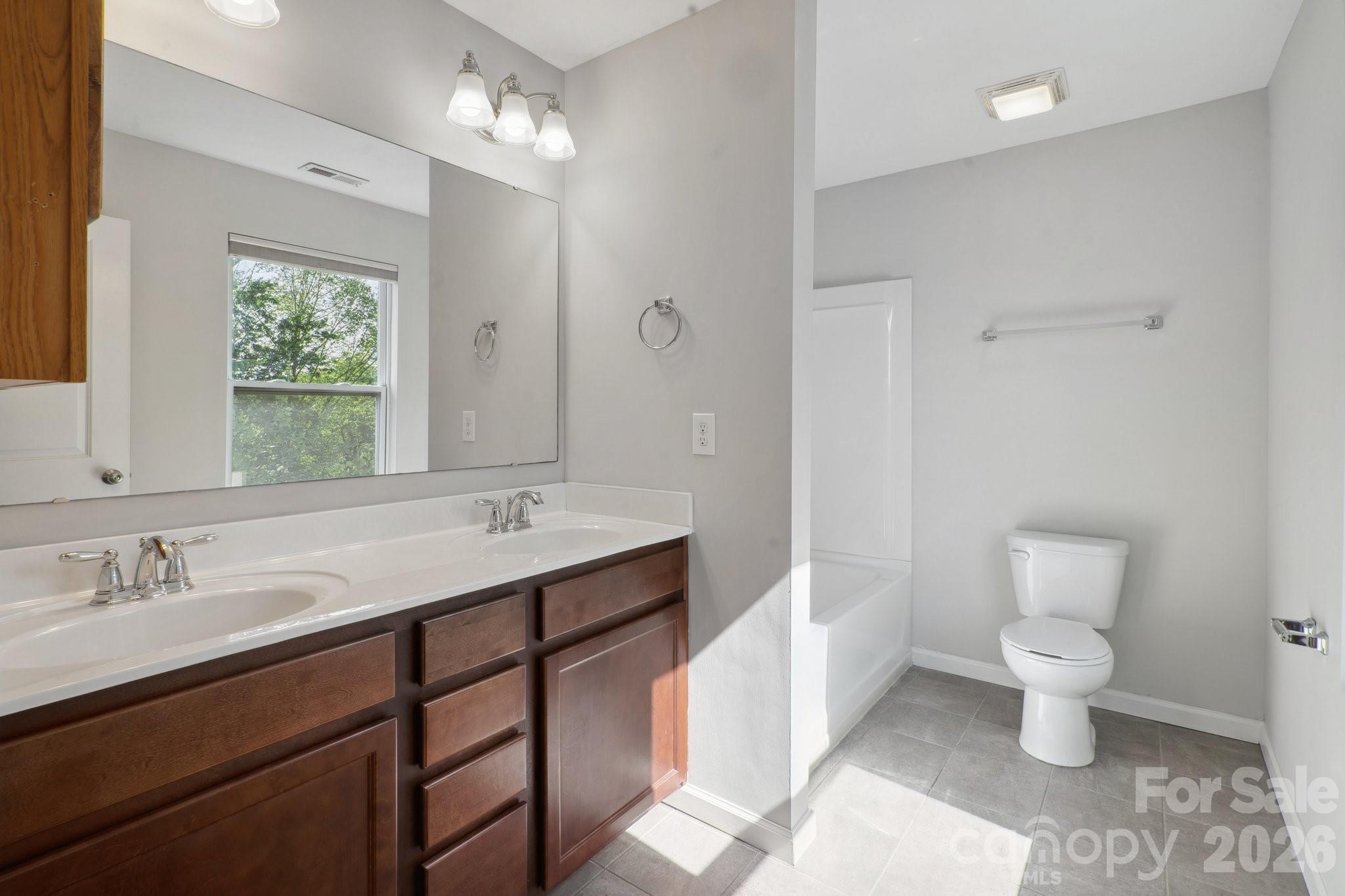 1175 Valley Street #111 — Statesville