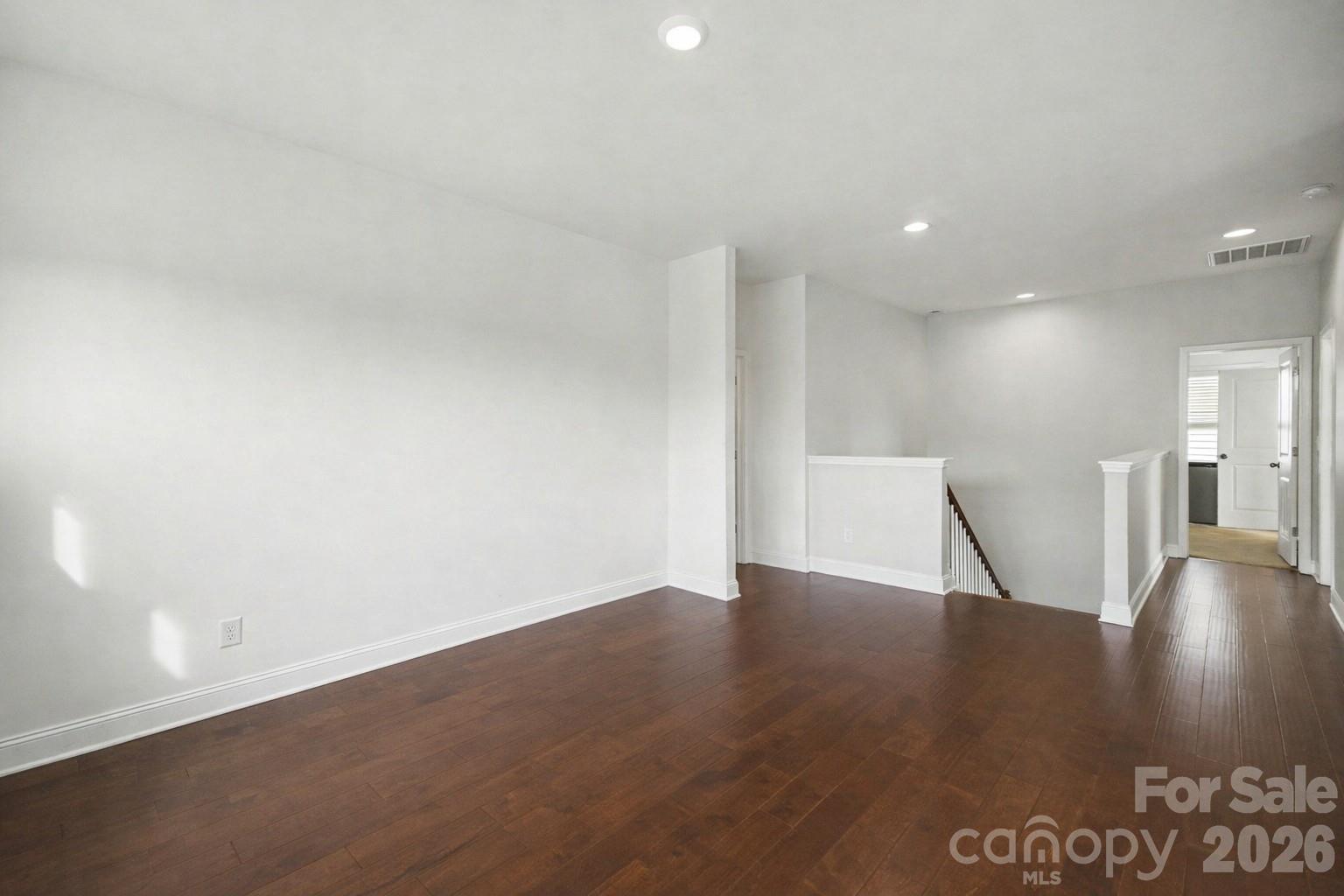 7200 Irongate Drive — Lancaster