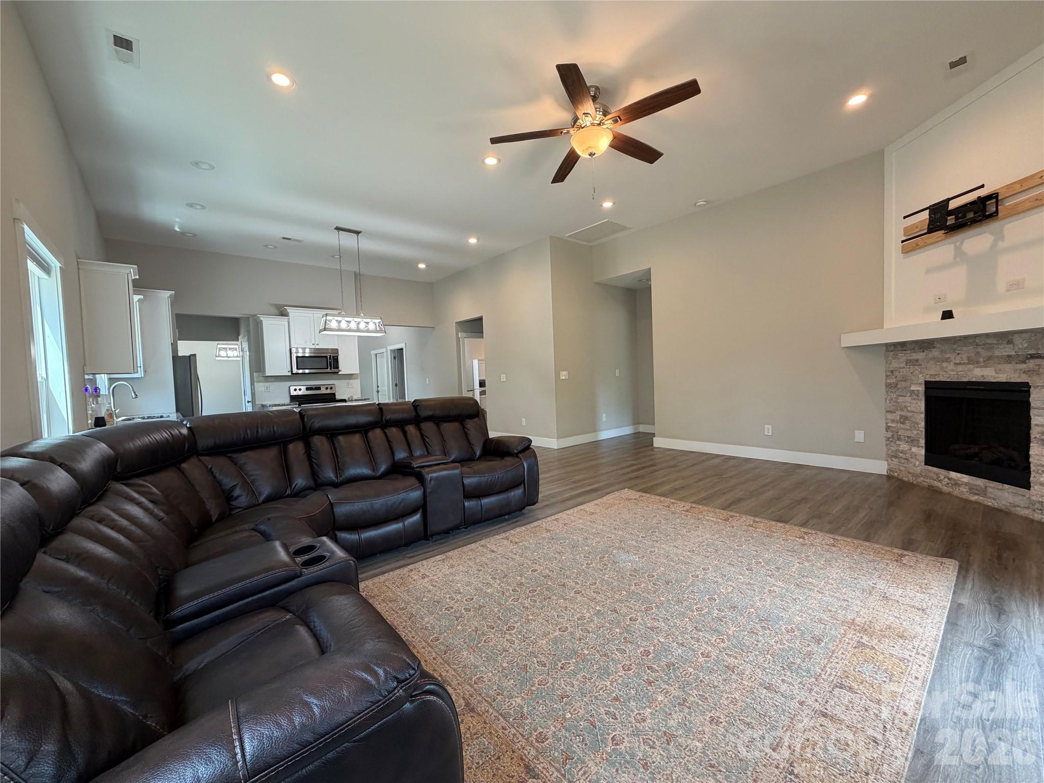 1473 Pleasant School Road — Gaffney