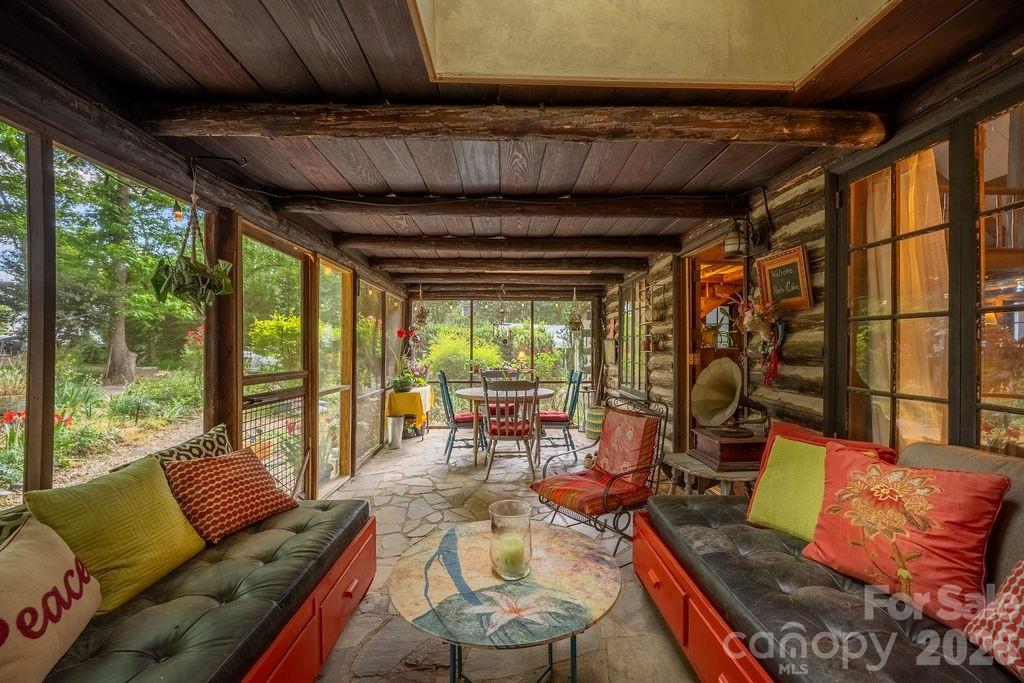 2107 Mandarin Boulevard — Charlotte
