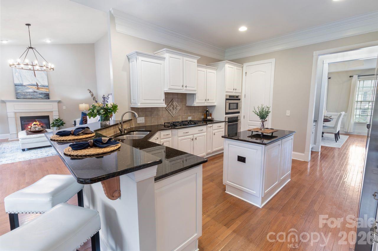 2817 Bevis Lane — Waxhaw