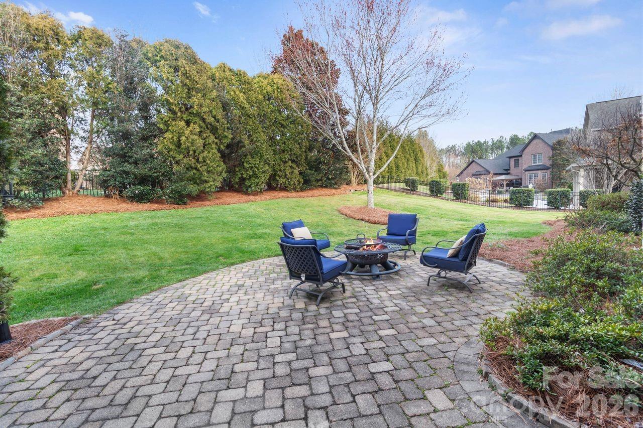 2817 Bevis Lane — Waxhaw