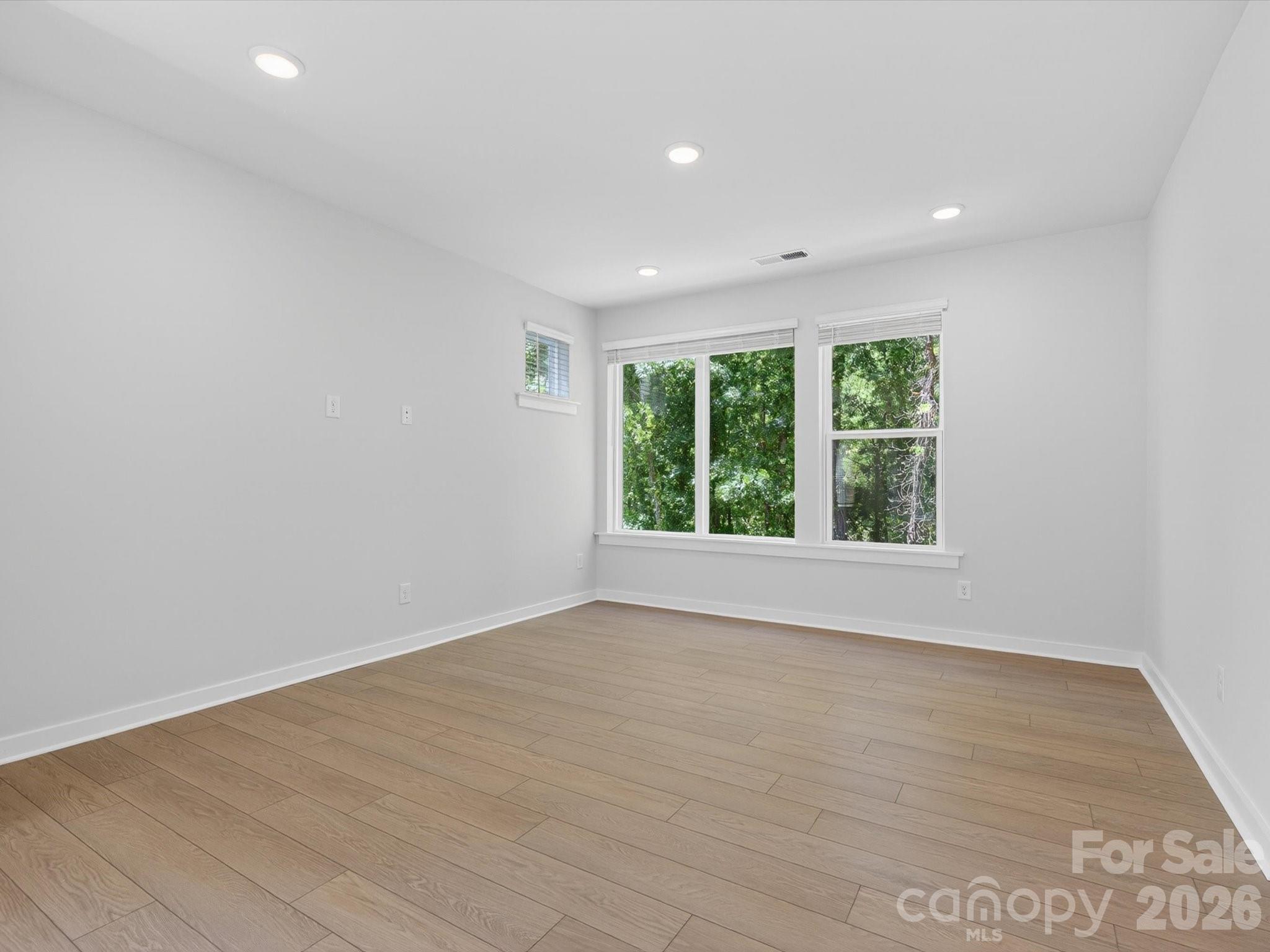 1534 Lithium Lane — Charlotte