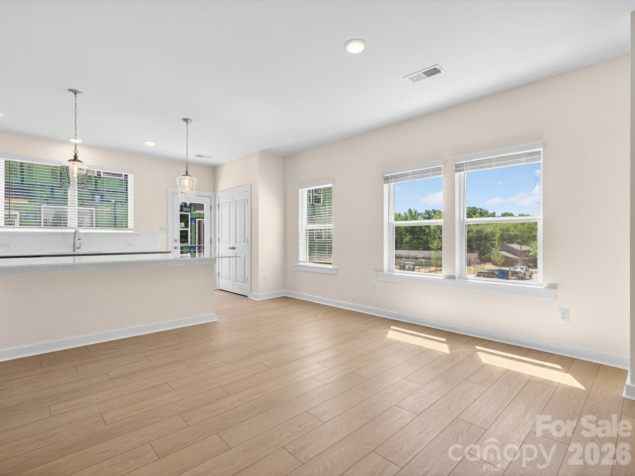 1534 Lithium Lane — Charlotte
