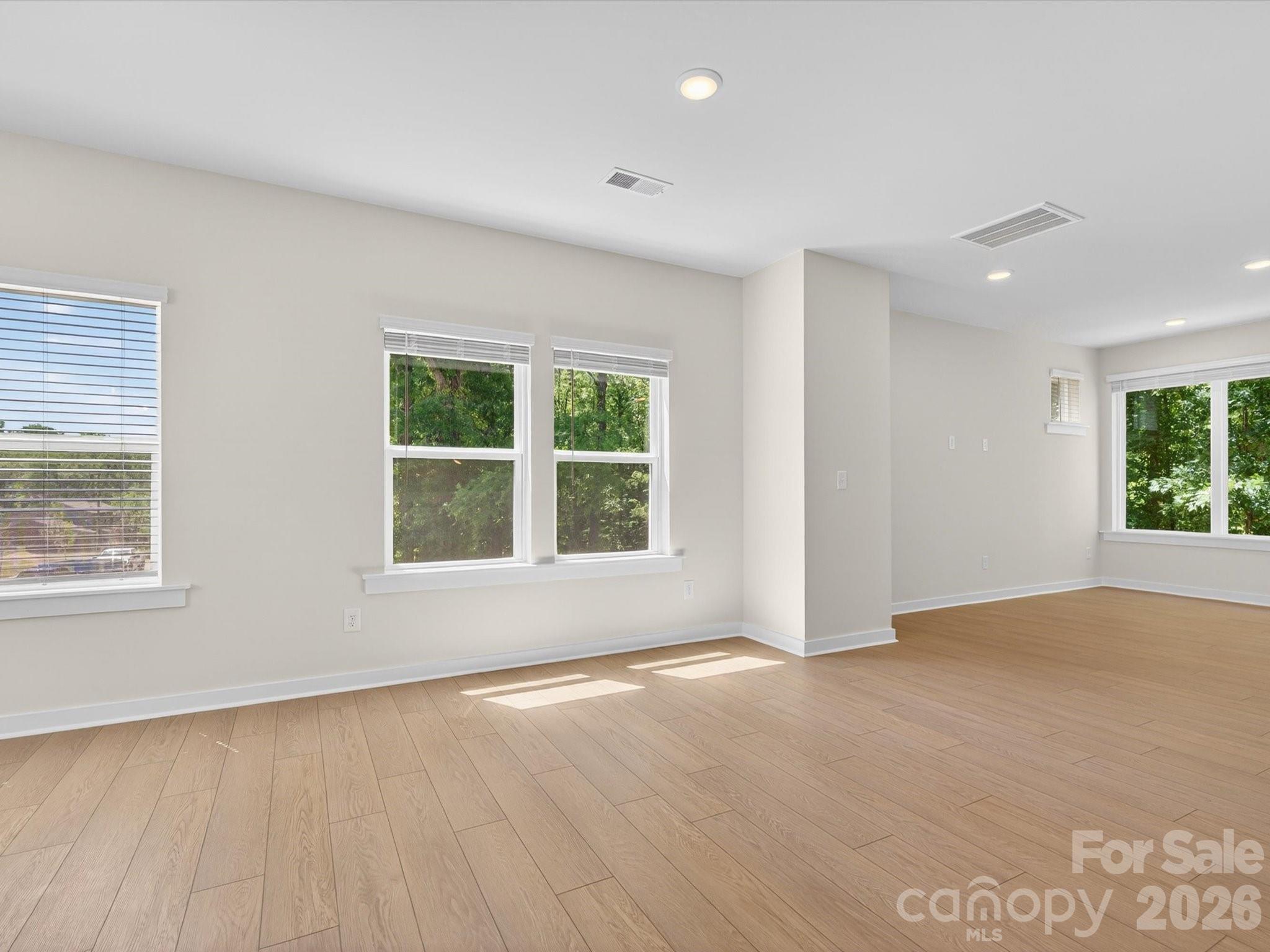 1534 Lithium Lane — Charlotte
