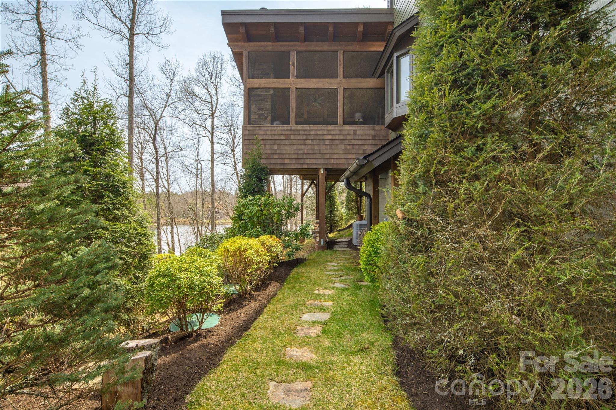 1220 Sweetgrass Drive — Blowing Rock