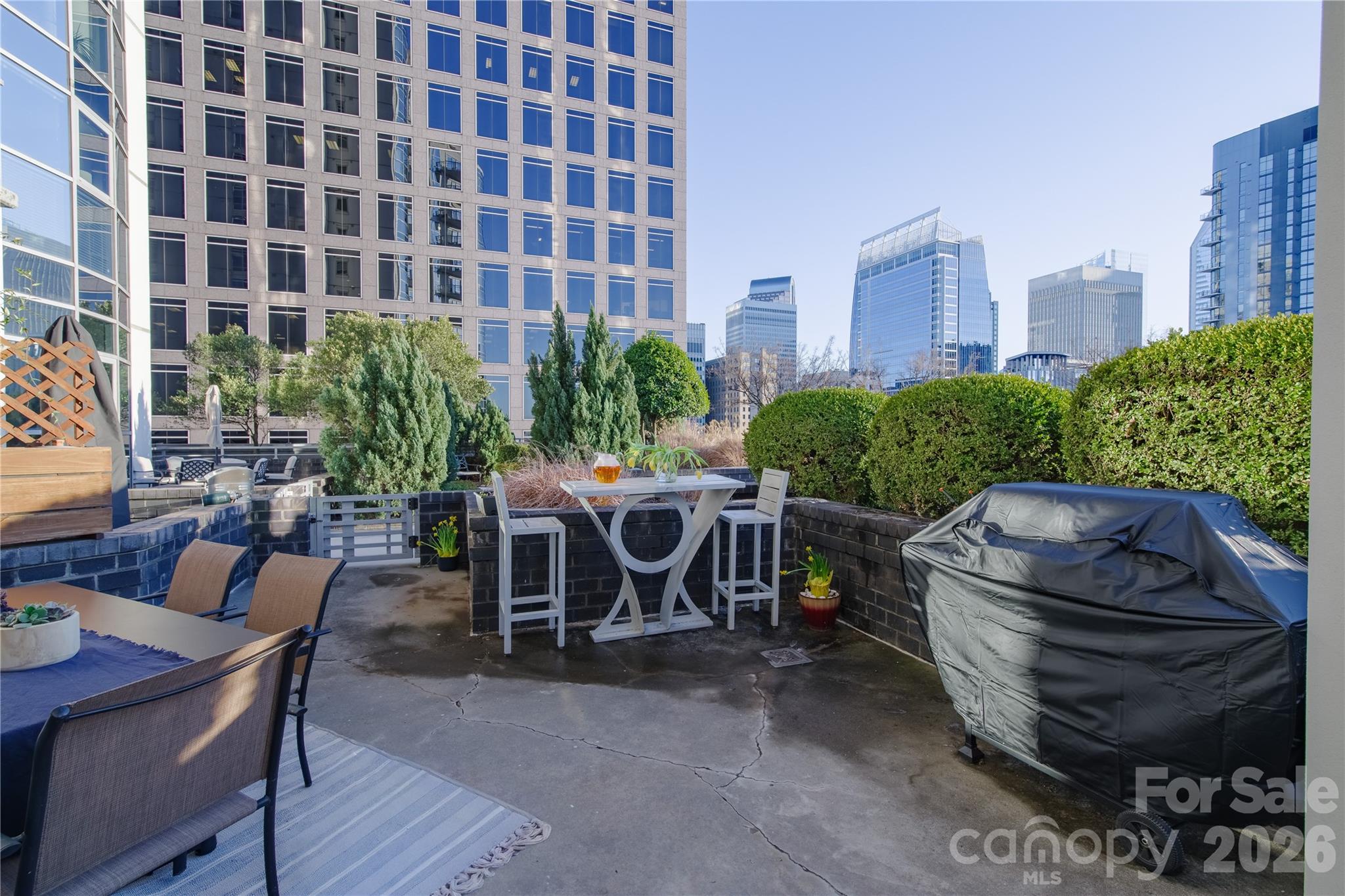 333 W Trade Street W #708 — Charlotte