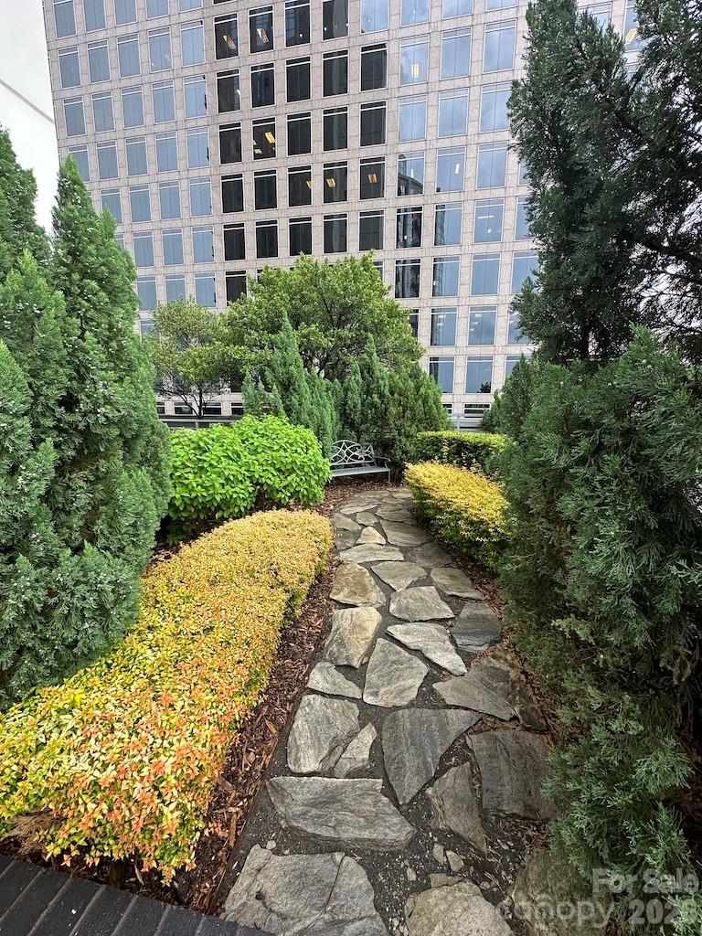 333 W Trade Street W #708 — Charlotte