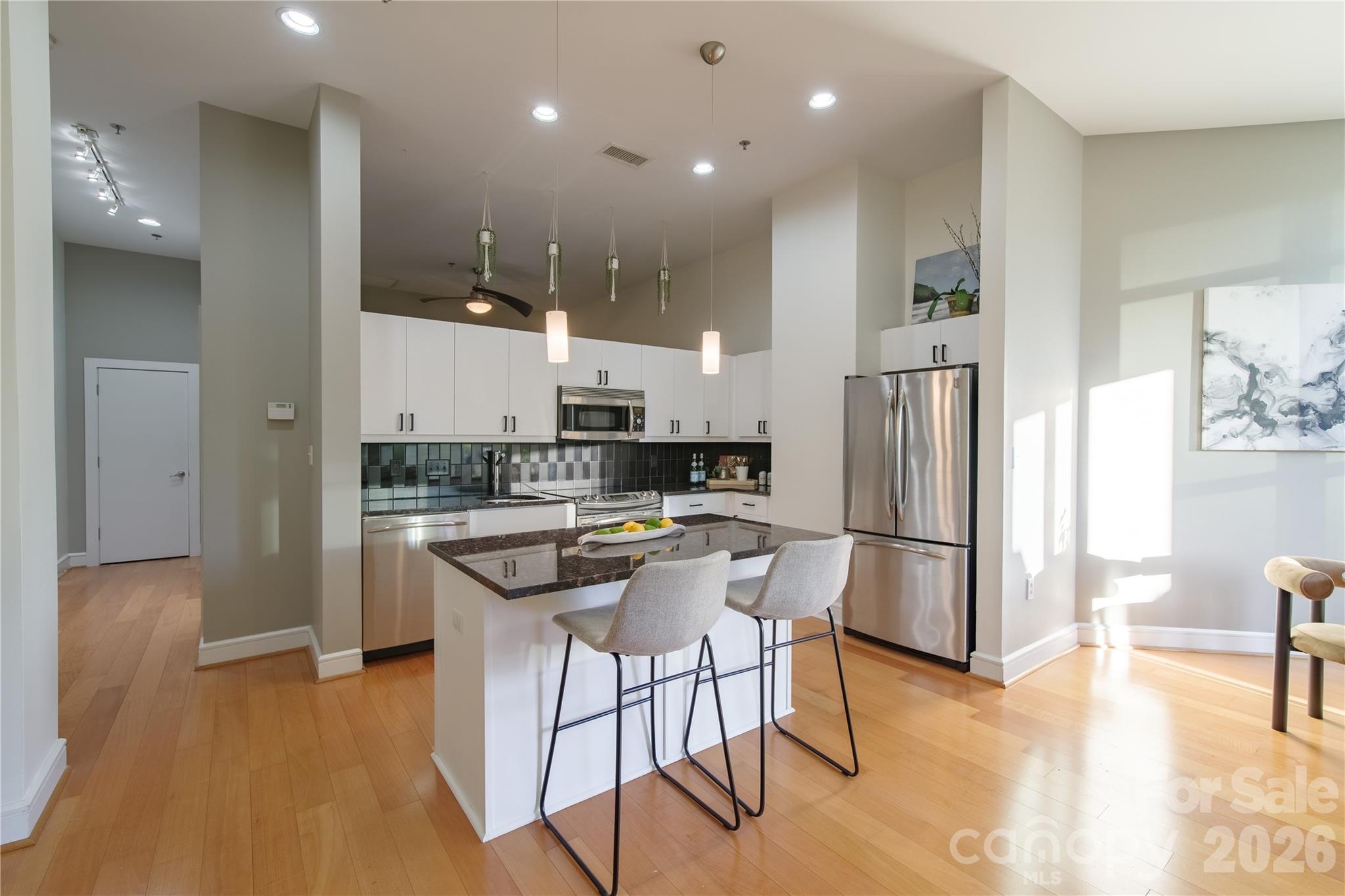 333 W Trade Street W #708 — Charlotte