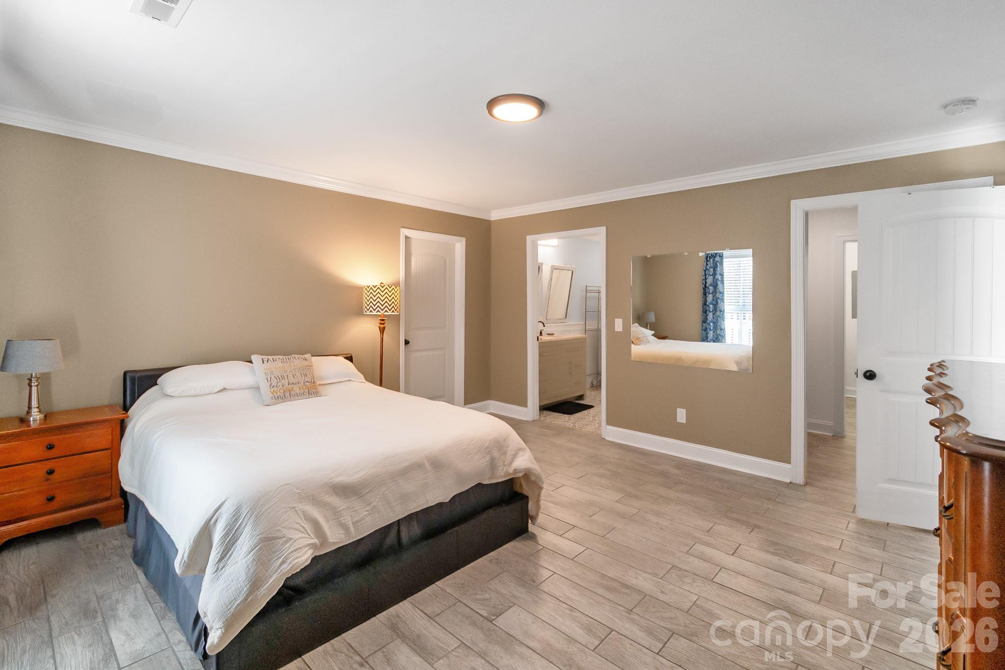 619 Hubbard Drive — Lancaster