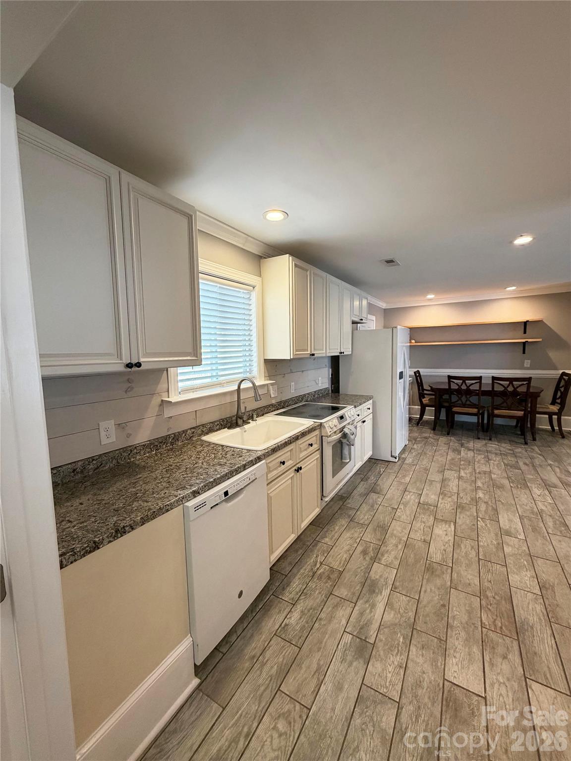 619 Hubbard Drive — Lancaster