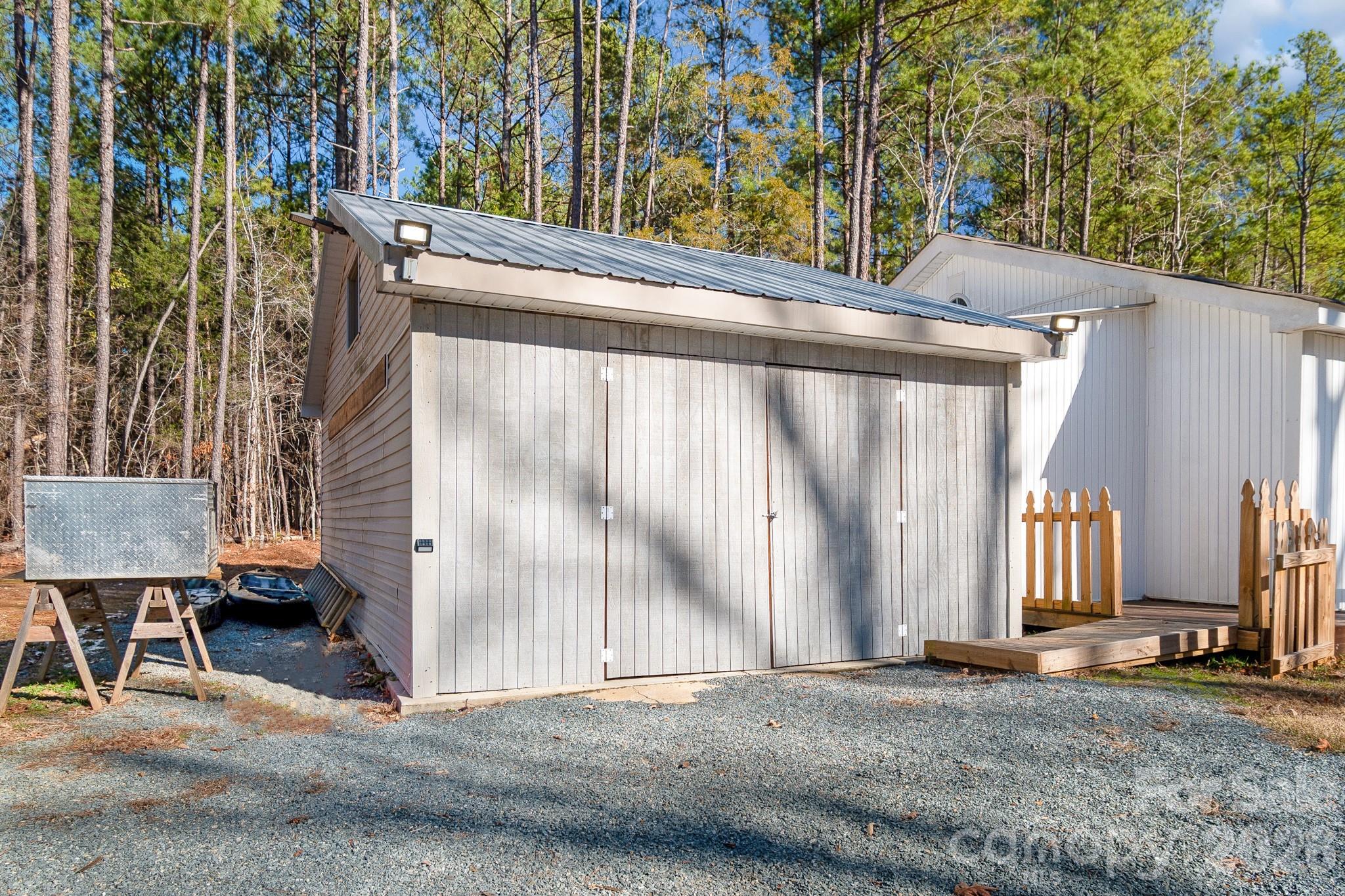 619 Hubbard Drive — Lancaster