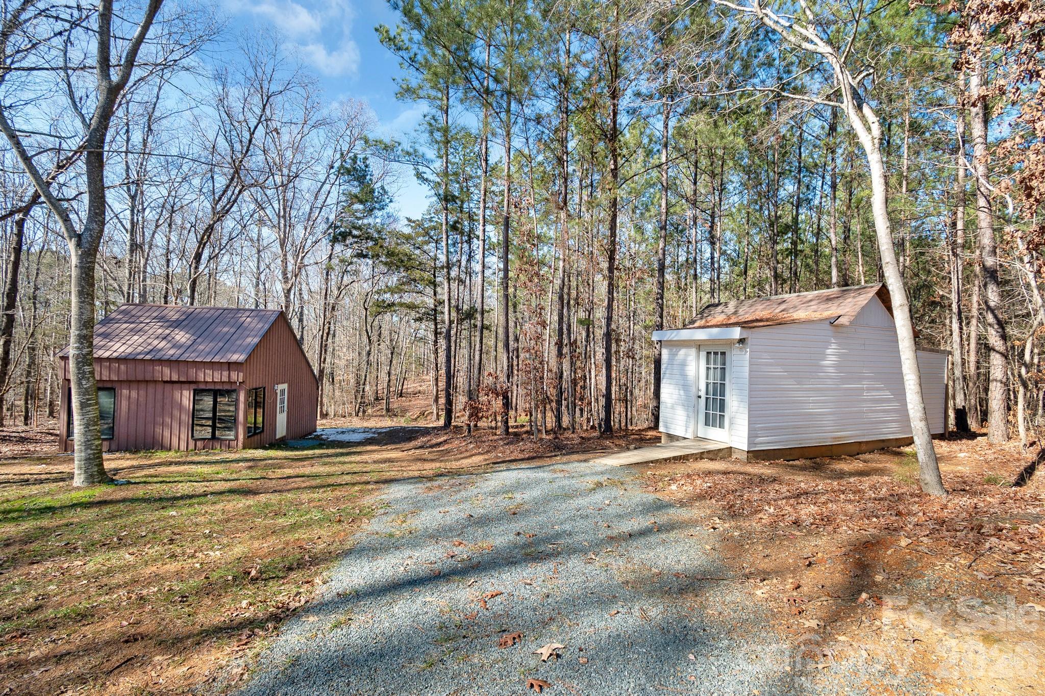 619 Hubbard Drive — Lancaster