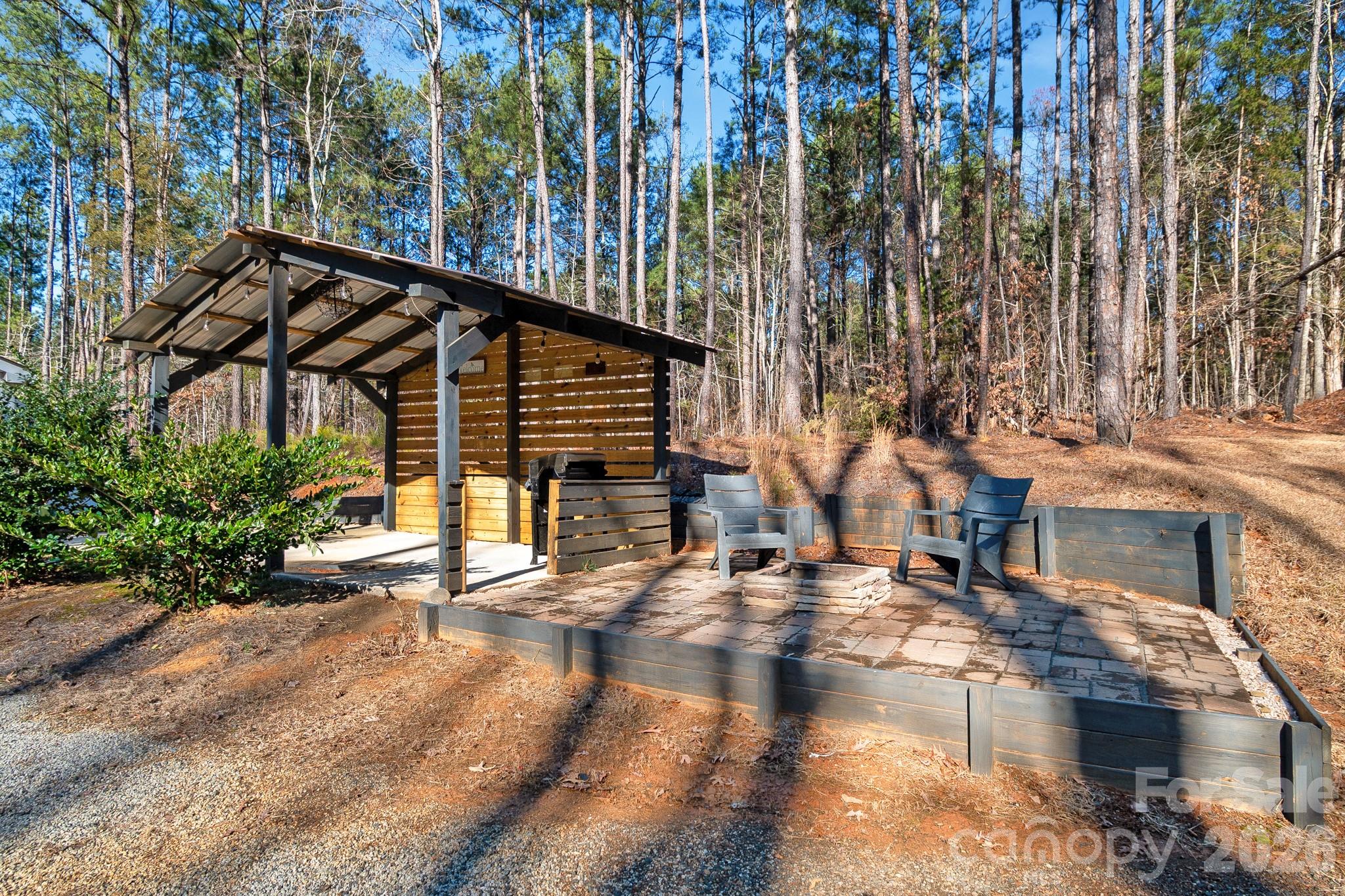 619 Hubbard Drive — Lancaster