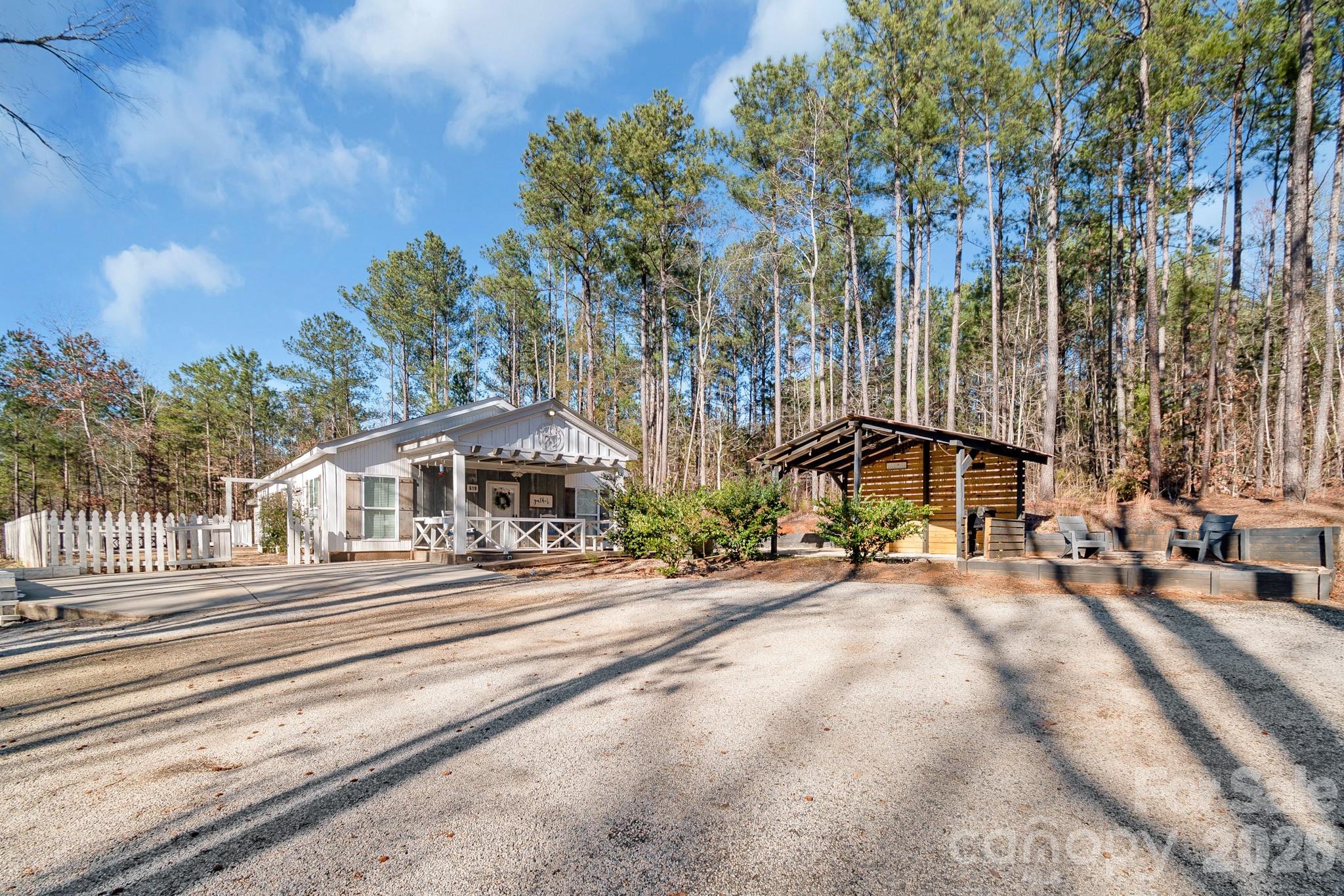 619 Hubbard Drive — Lancaster